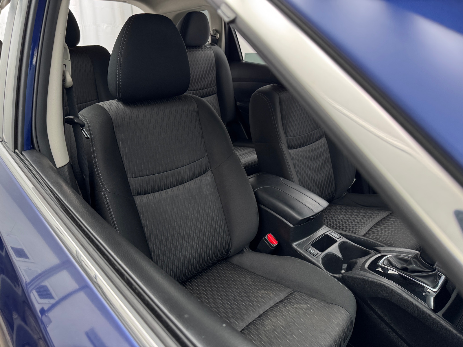 Thumbnail: 2019 Nissan Rogue - 2