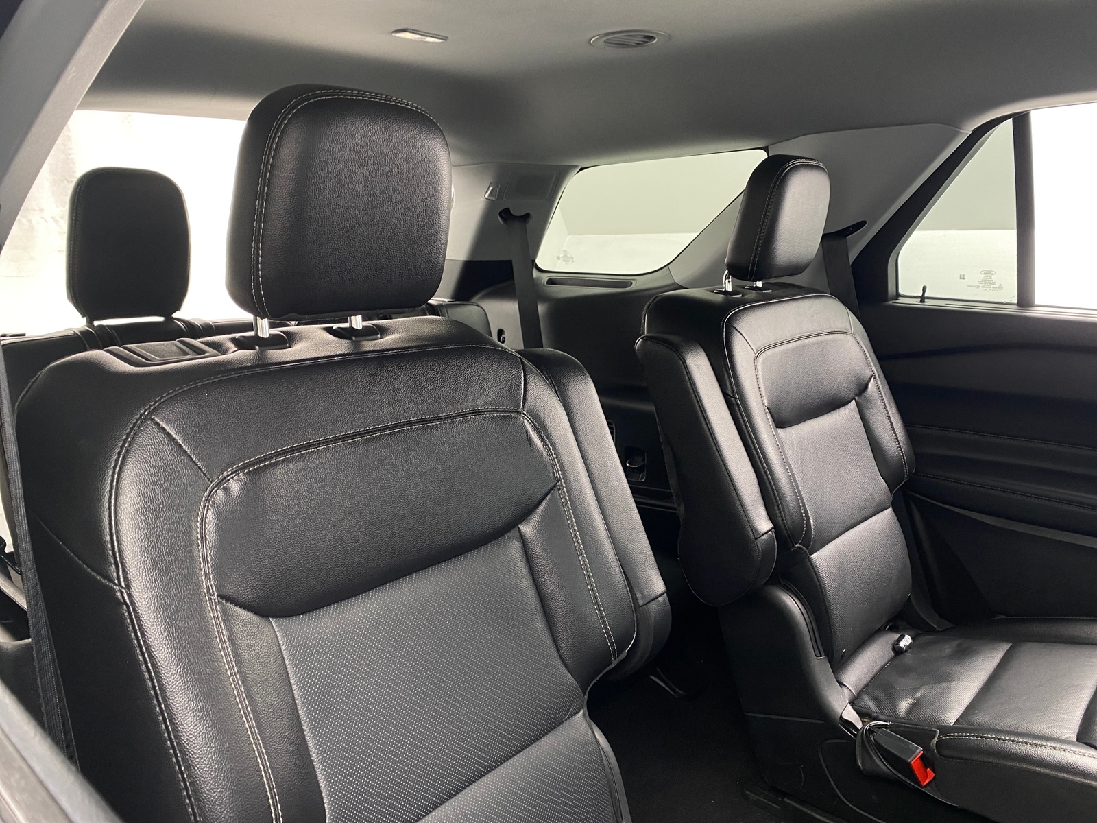 Thumbnail: 2022 Ford Explorer - 5