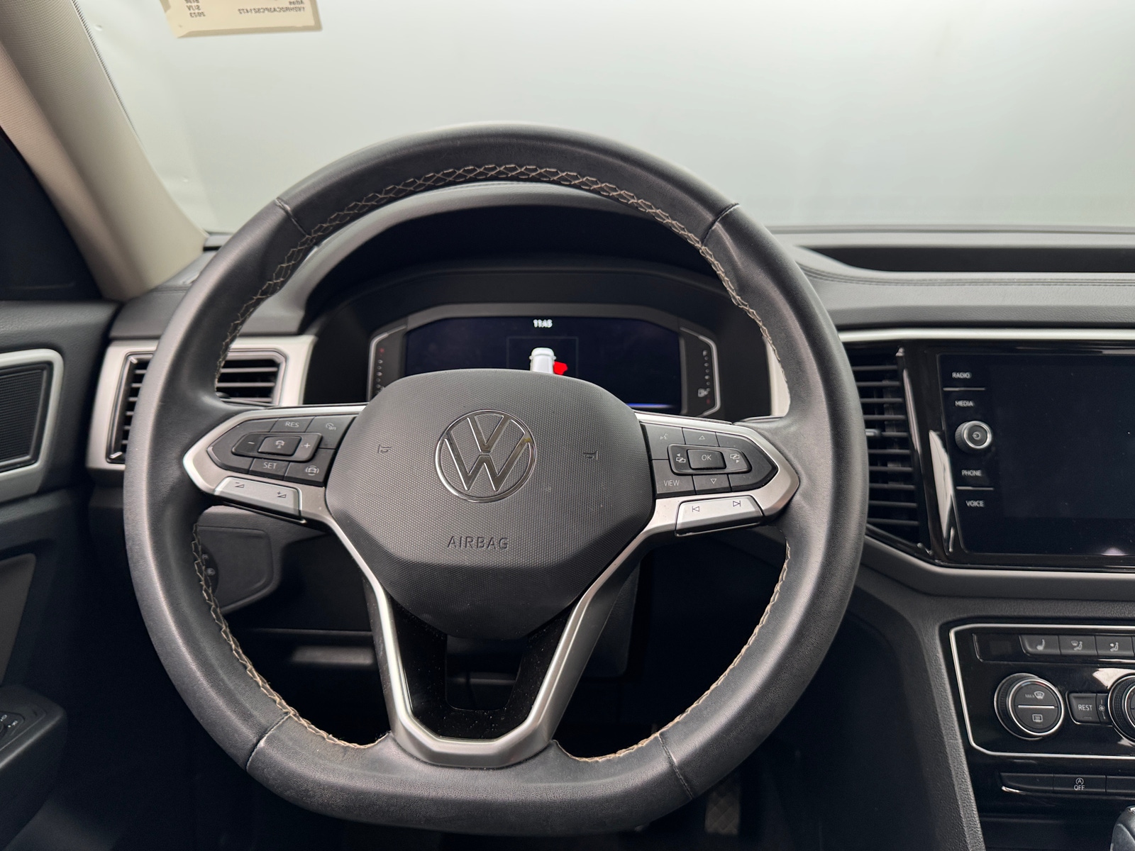 Thumbnail: 2023 Volkswagen Atlas - 4