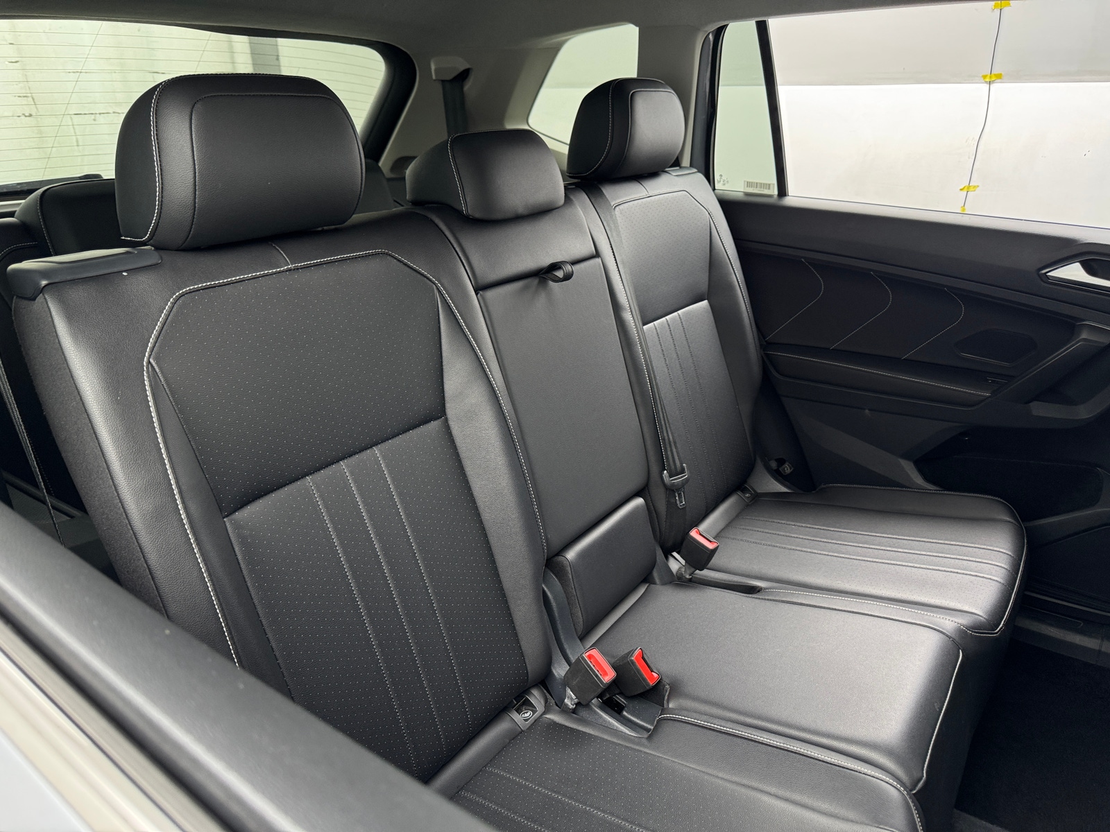 Thumbnail: 2024 Volkswagen Tiguan - 5