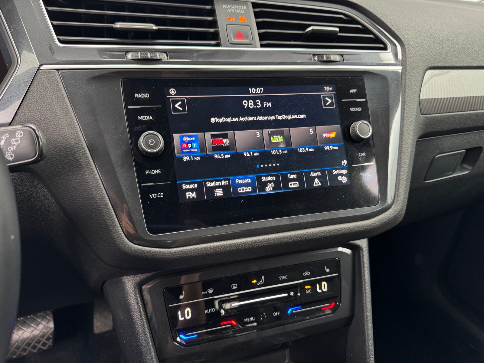 Thumbnail: 2024 Volkswagen Tiguan - 3