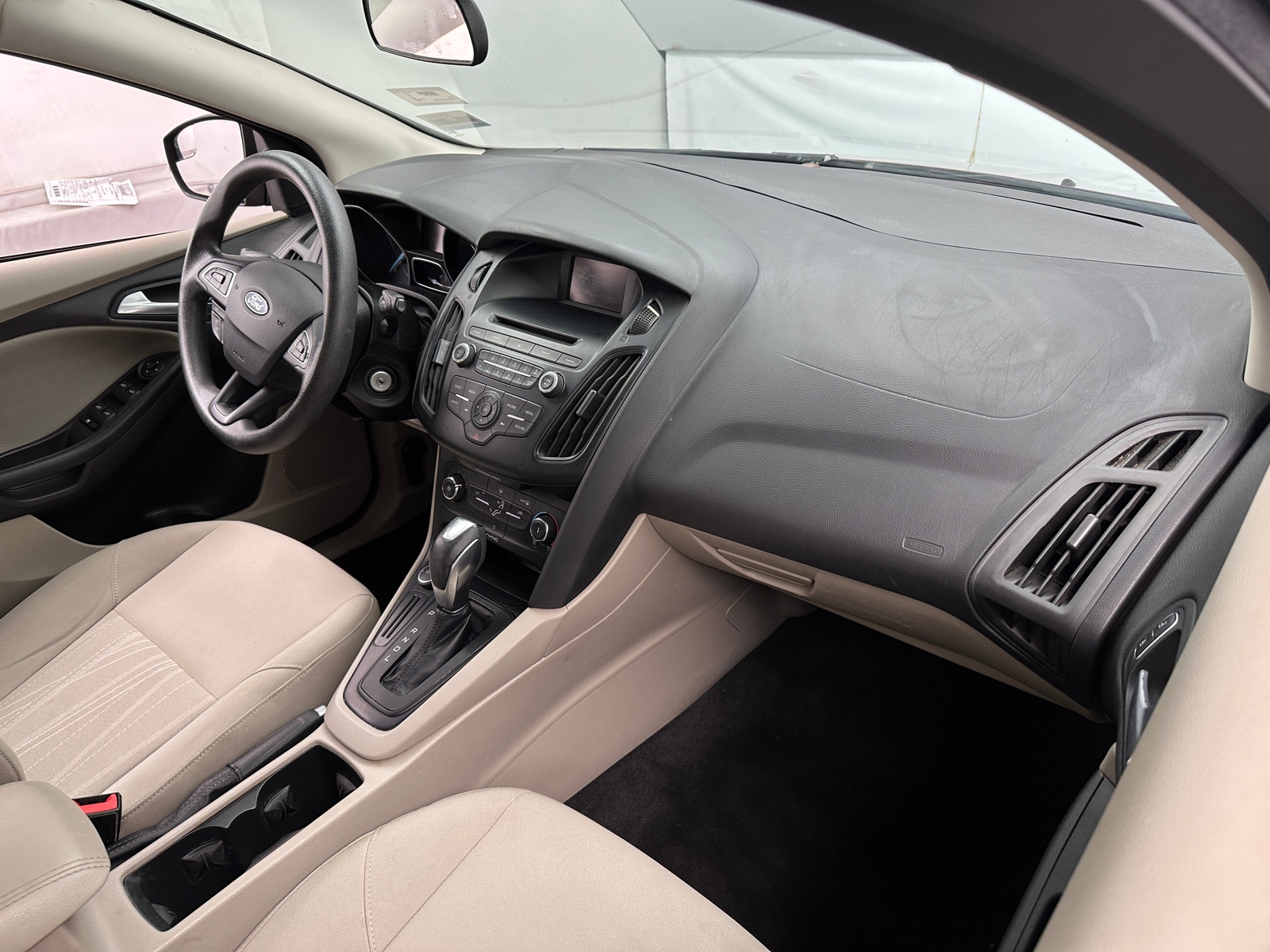 Thumbnail: 2015 Ford Focus - 3
