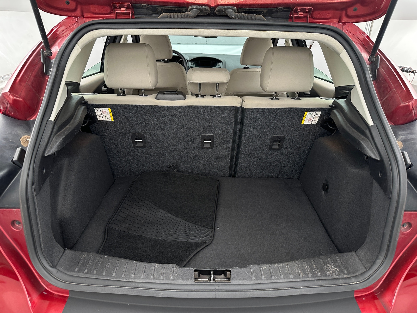 Thumbnail: 2015 Ford Focus - 7
