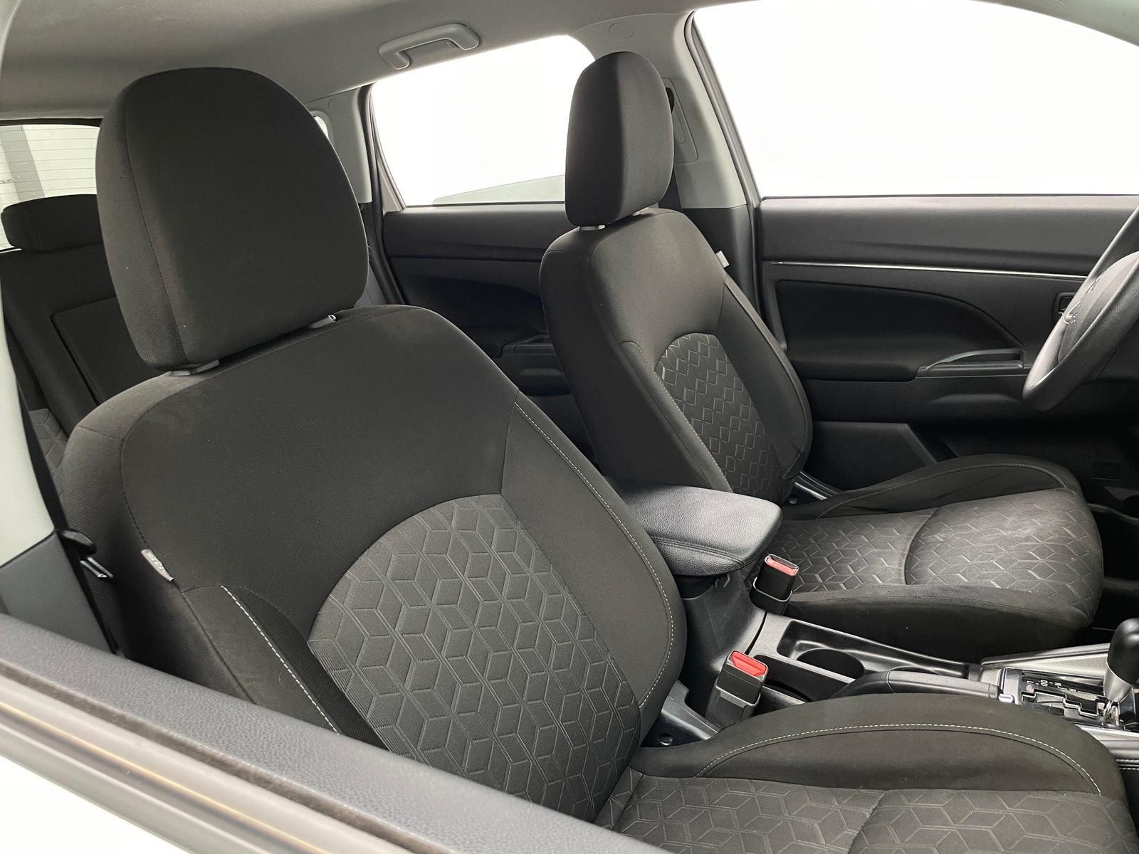 Thumbnail: 2021 Mitsubishi Outlander Sport - 2