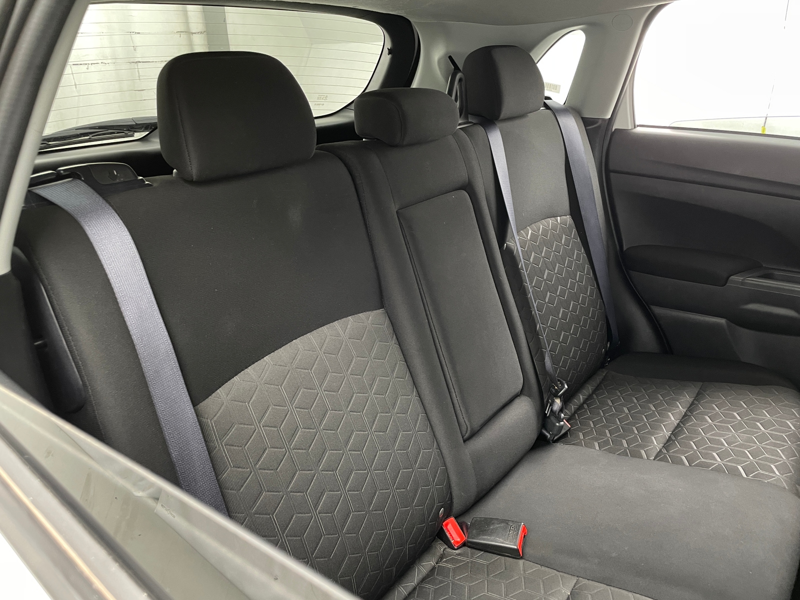 Thumbnail: 2021 Mitsubishi Outlander Sport - 6