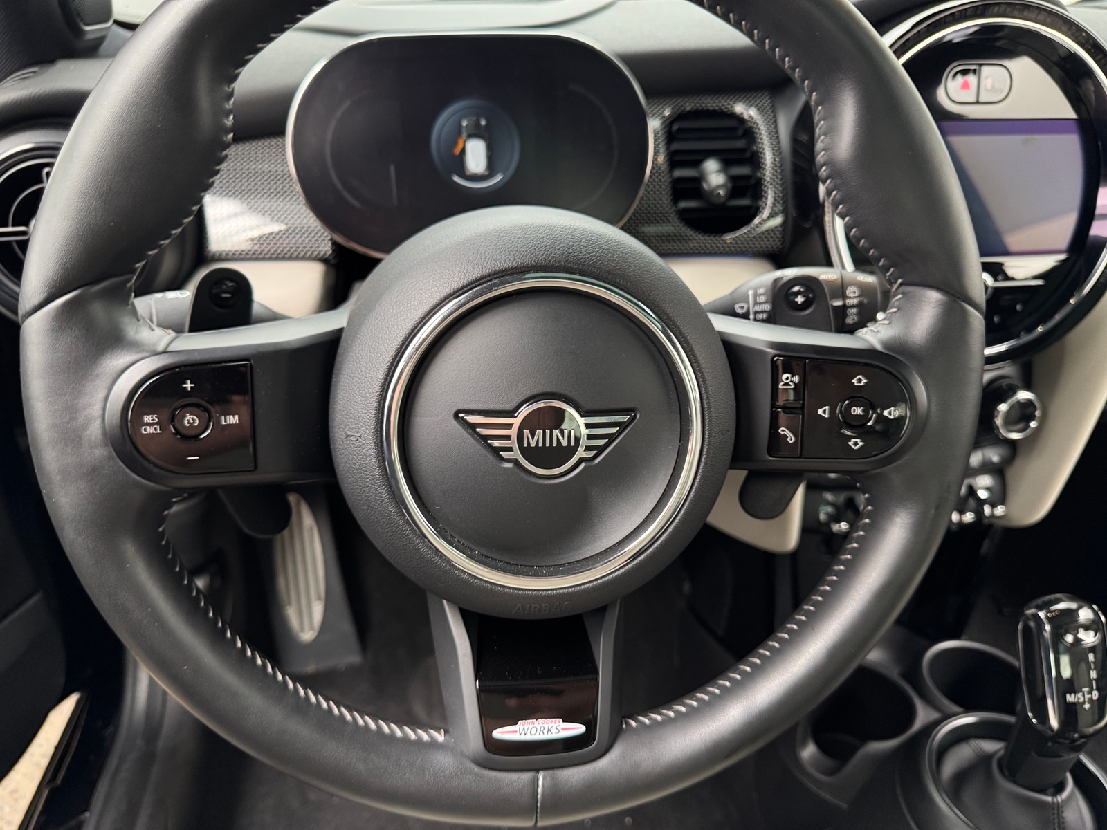Thumbnail: 2022 MINI Cooper Hardtop - 5