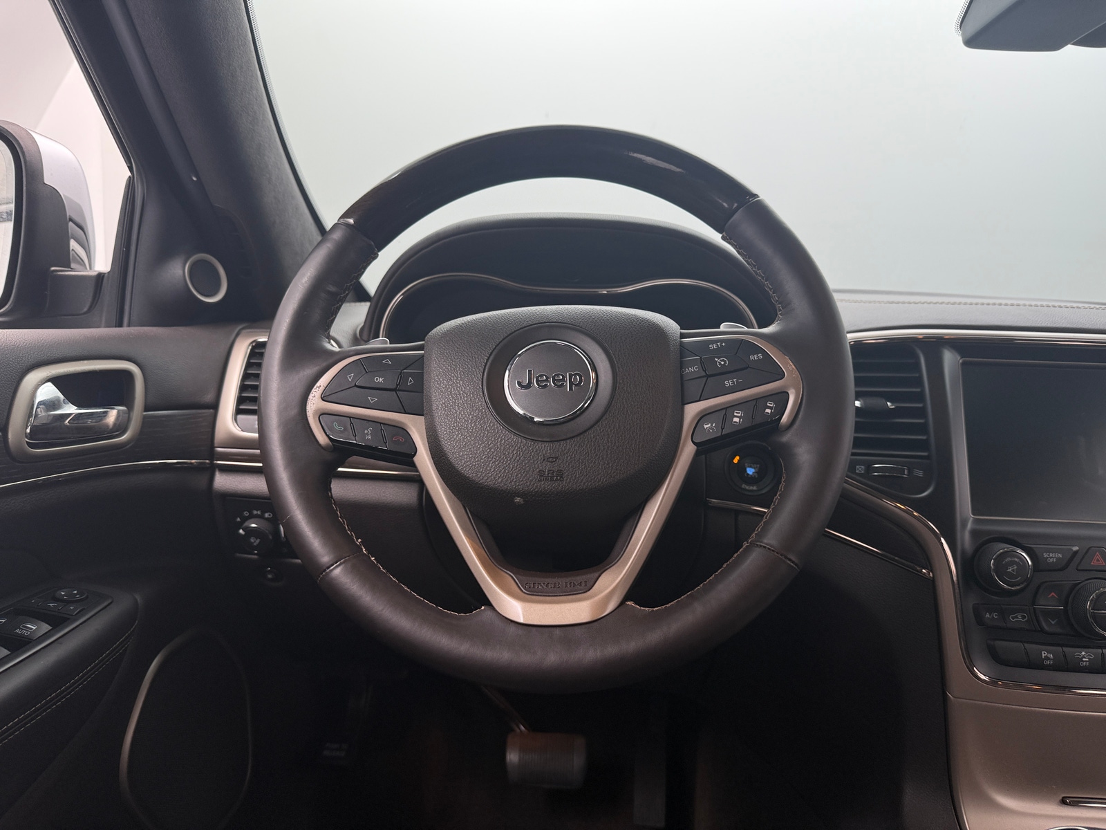 Thumbnail: 2014 Jeep Grand Cherokee - 4
