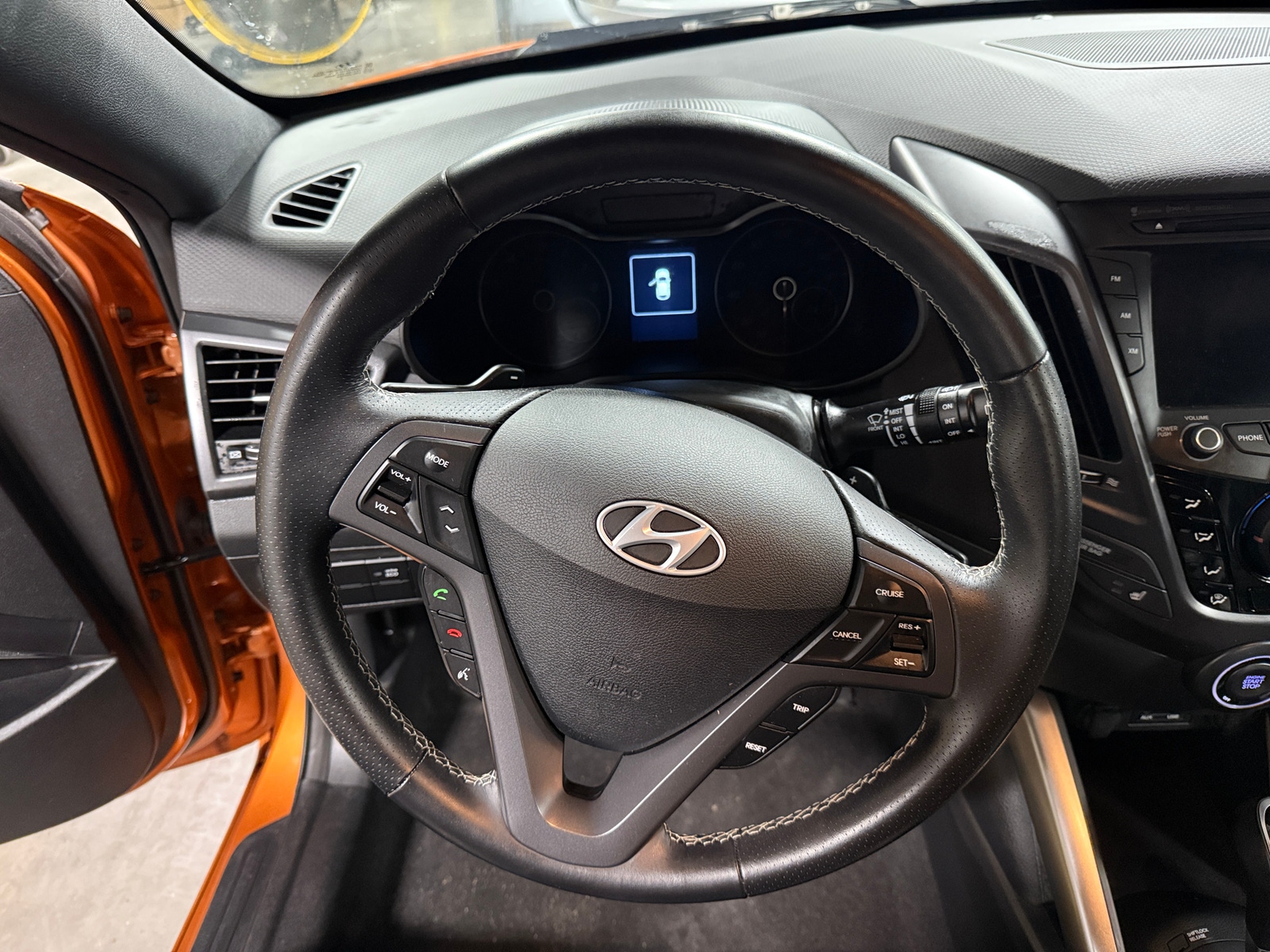 Thumbnail: 2016 Hyundai Veloster - 3