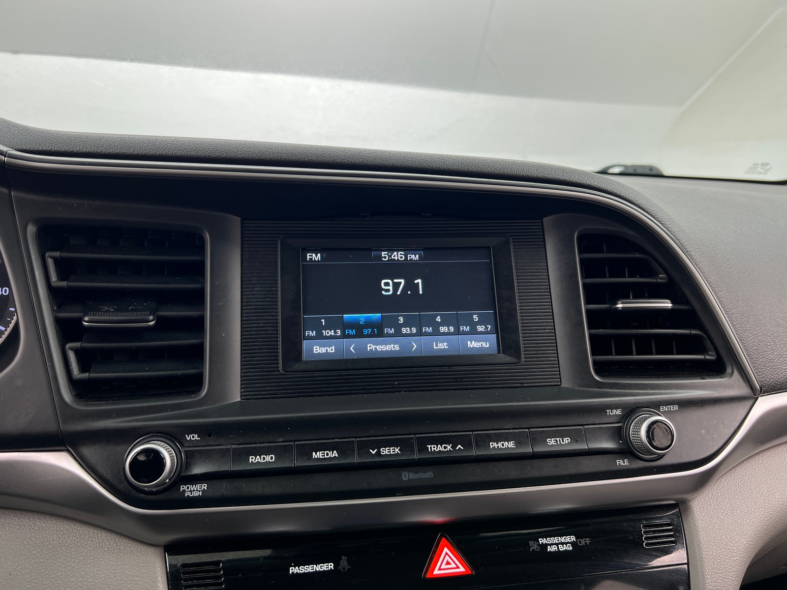 Thumbnail: 2020 Hyundai Elantra - 4