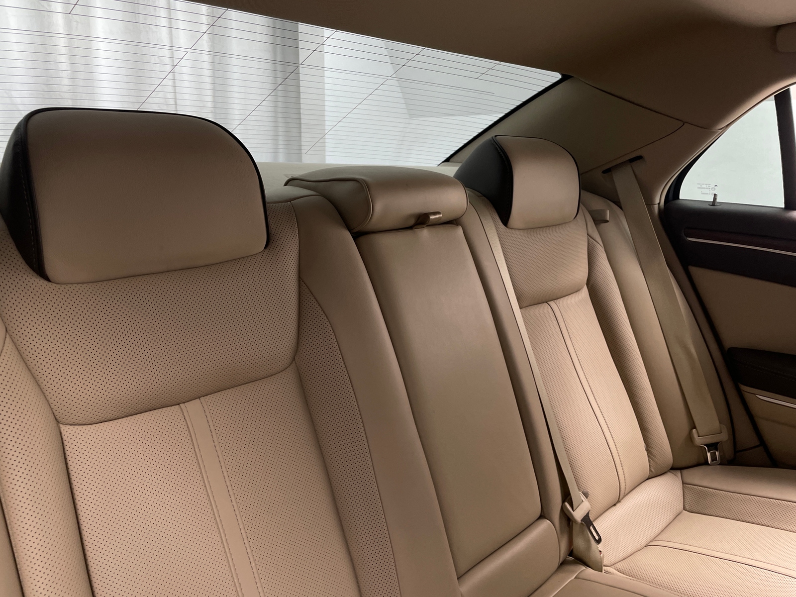 Thumbnail: 2013 Chrysler 300 - 5