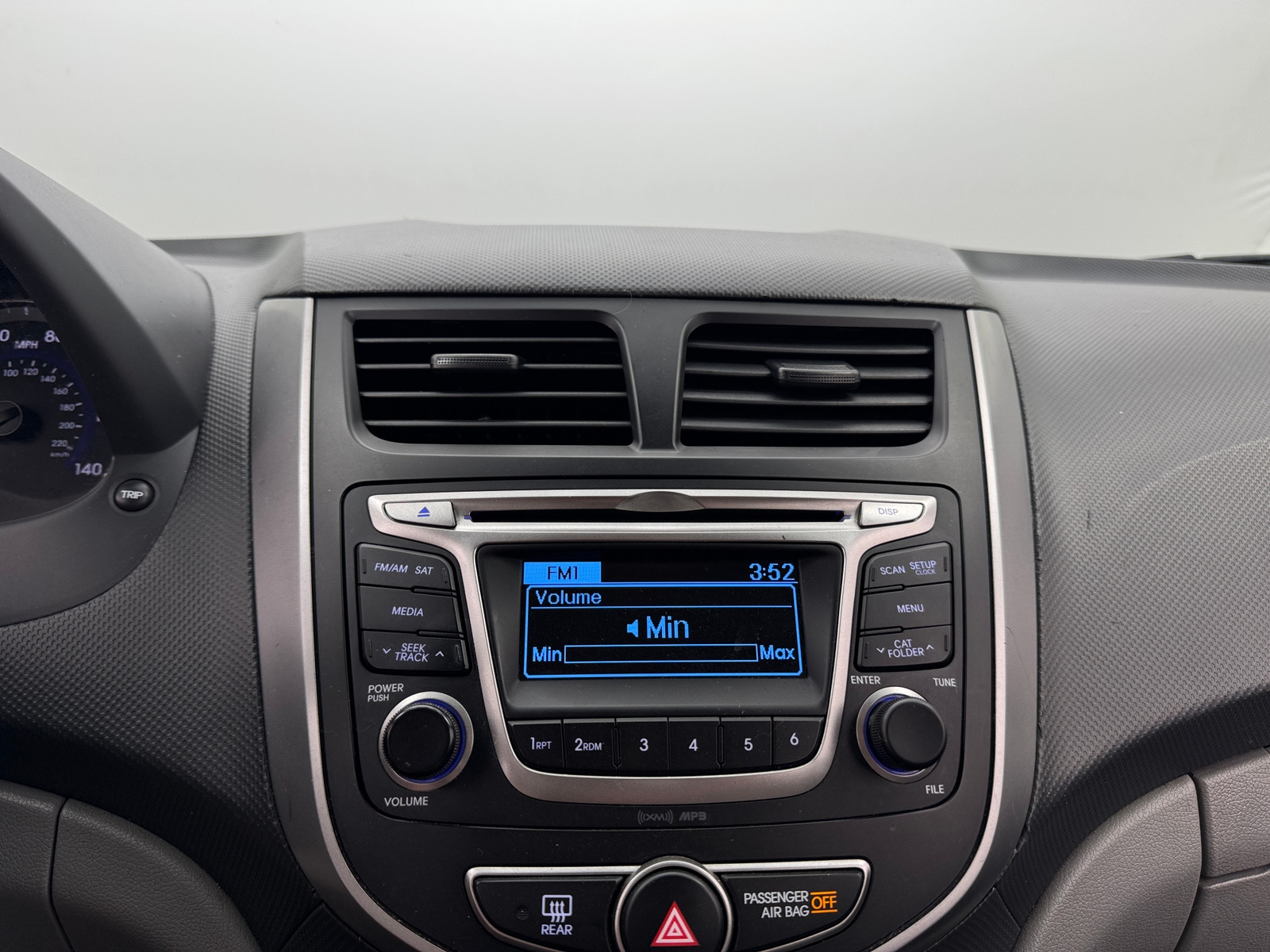 Thumbnail: 2017 Hyundai Accent - 4