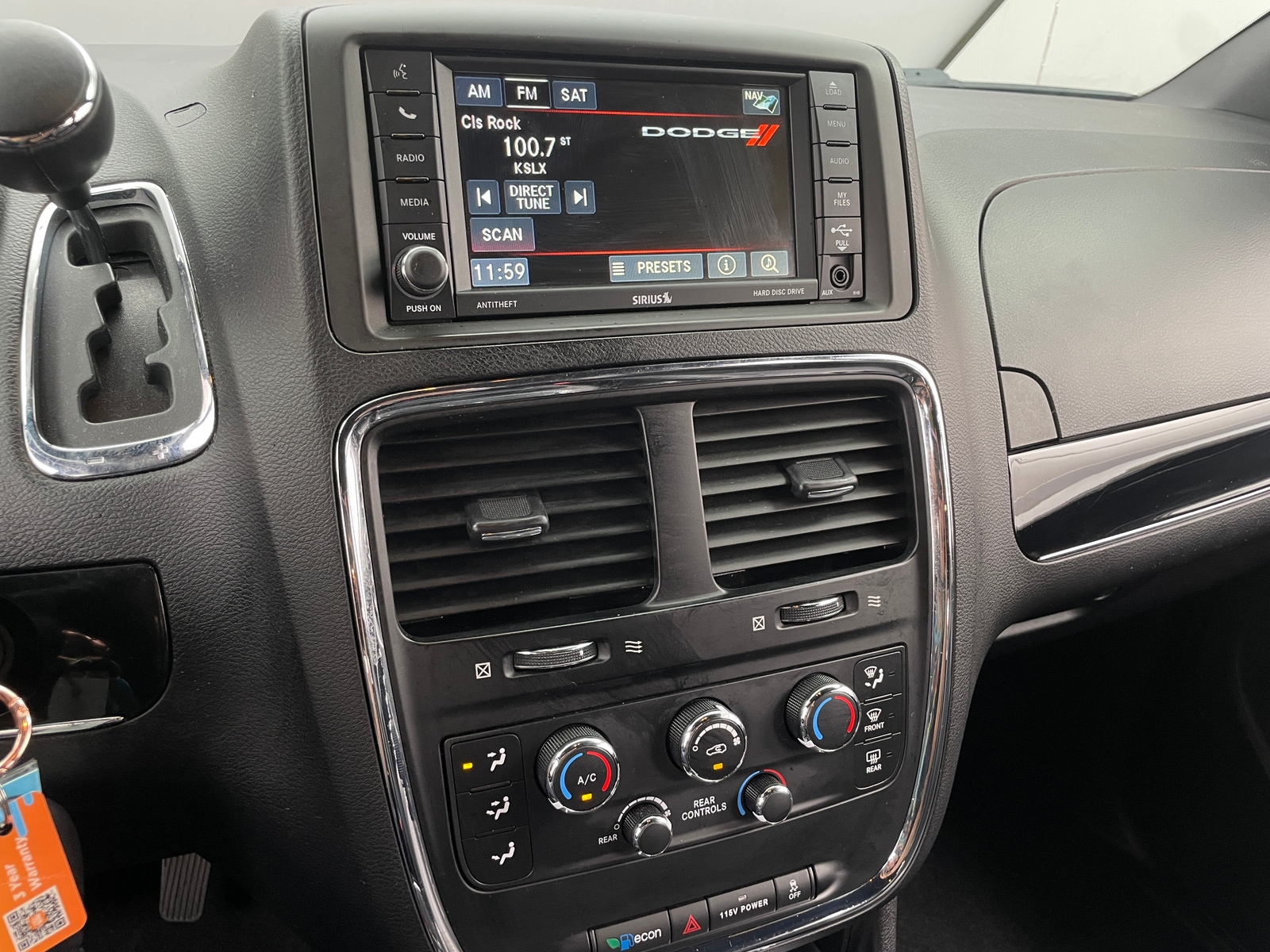 Thumbnail: 2015 Dodge Grand Caravan - 3