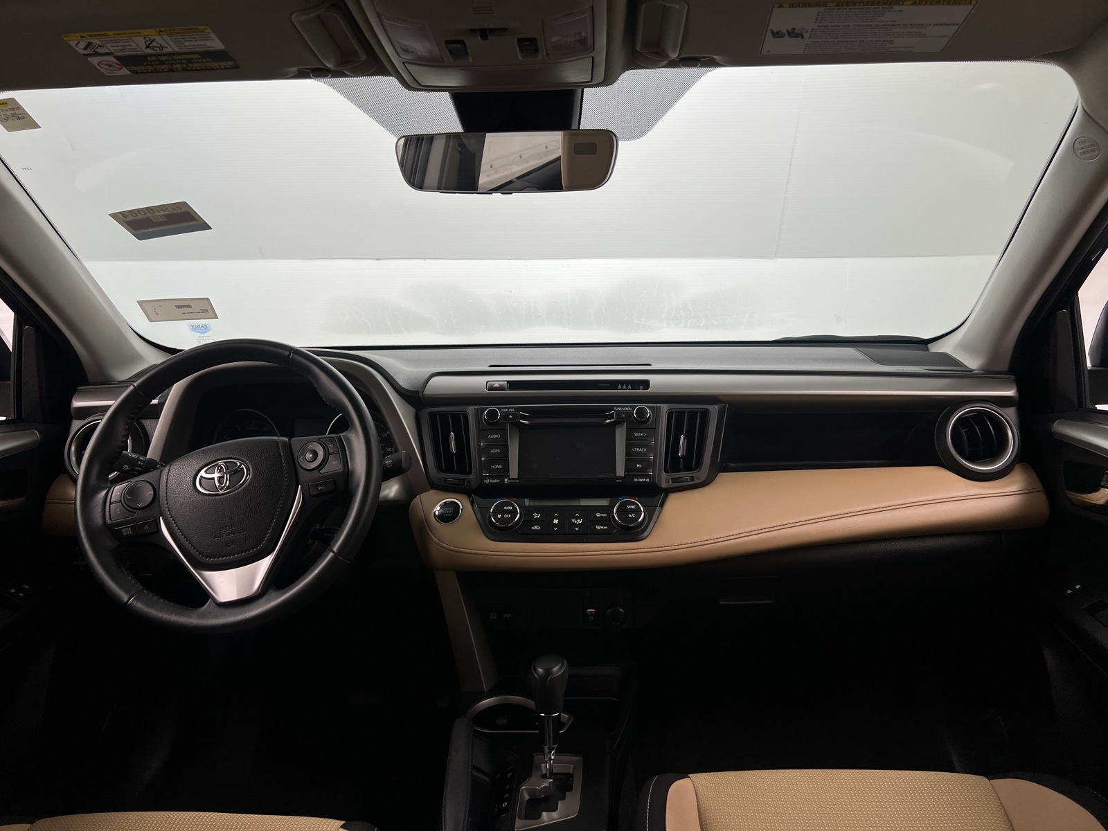 Thumbnail: 2018 Toyota RAV4 - 3