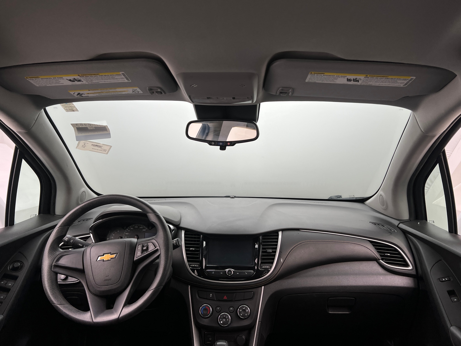 Thumbnail: 2017 Chevrolet Trax - 3