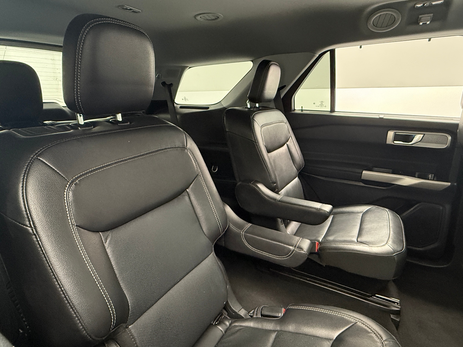Thumbnail: 2023 Ford Explorer - 5