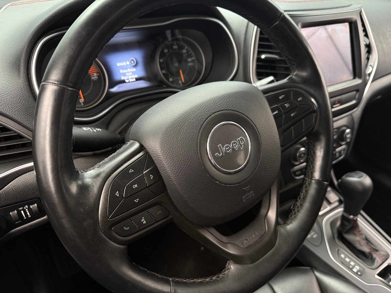 Thumbnail: 2019 Jeep Cherokee - 5