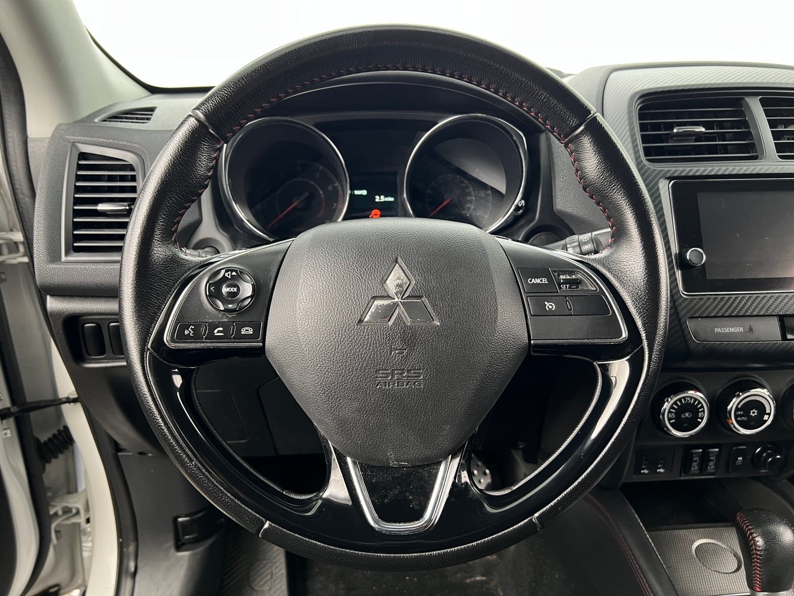 Thumbnail: 2019 Mitsubishi Outlander Sport - 5