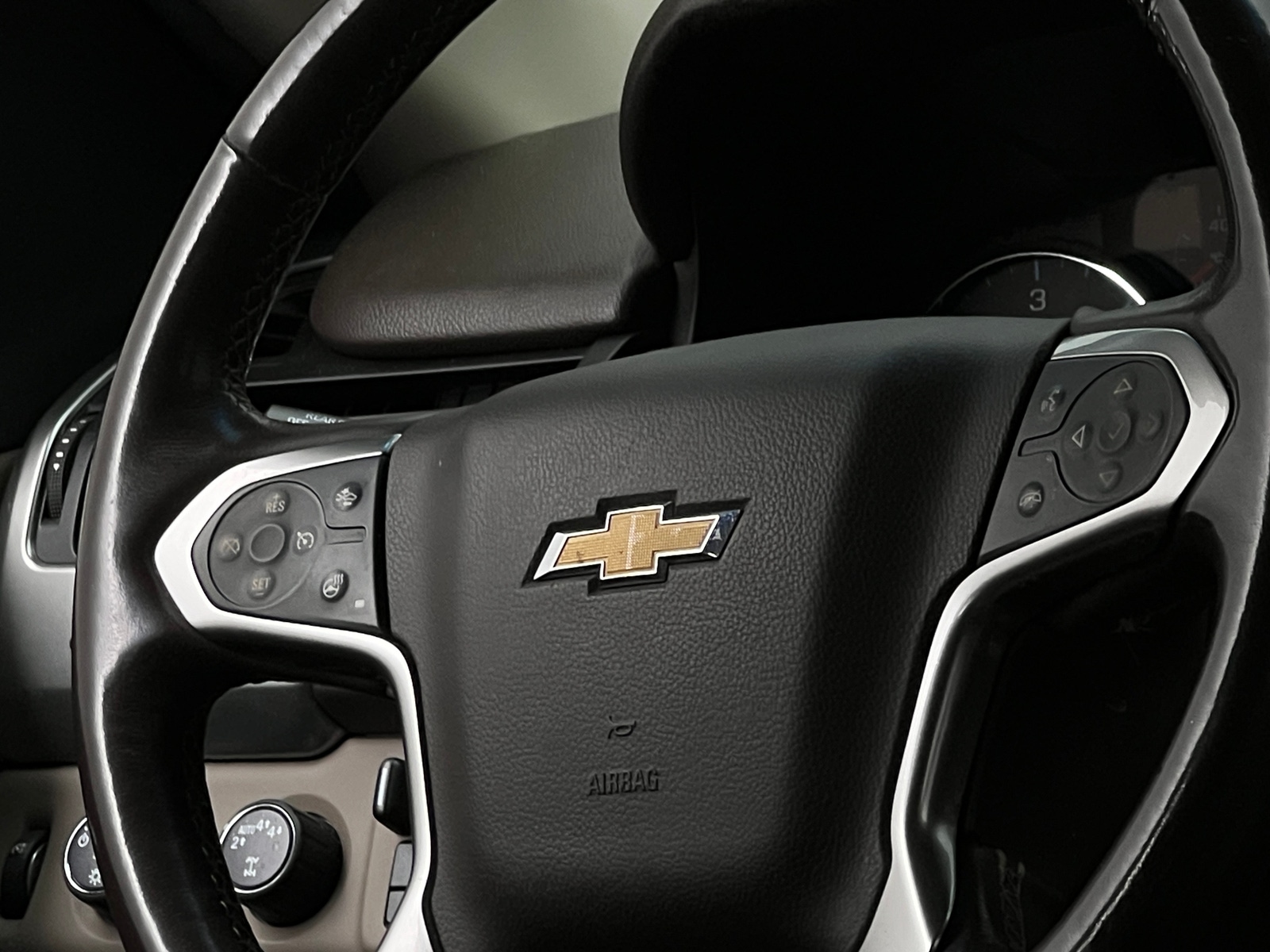 Thumbnail: 2018 Chevrolet Tahoe - 4