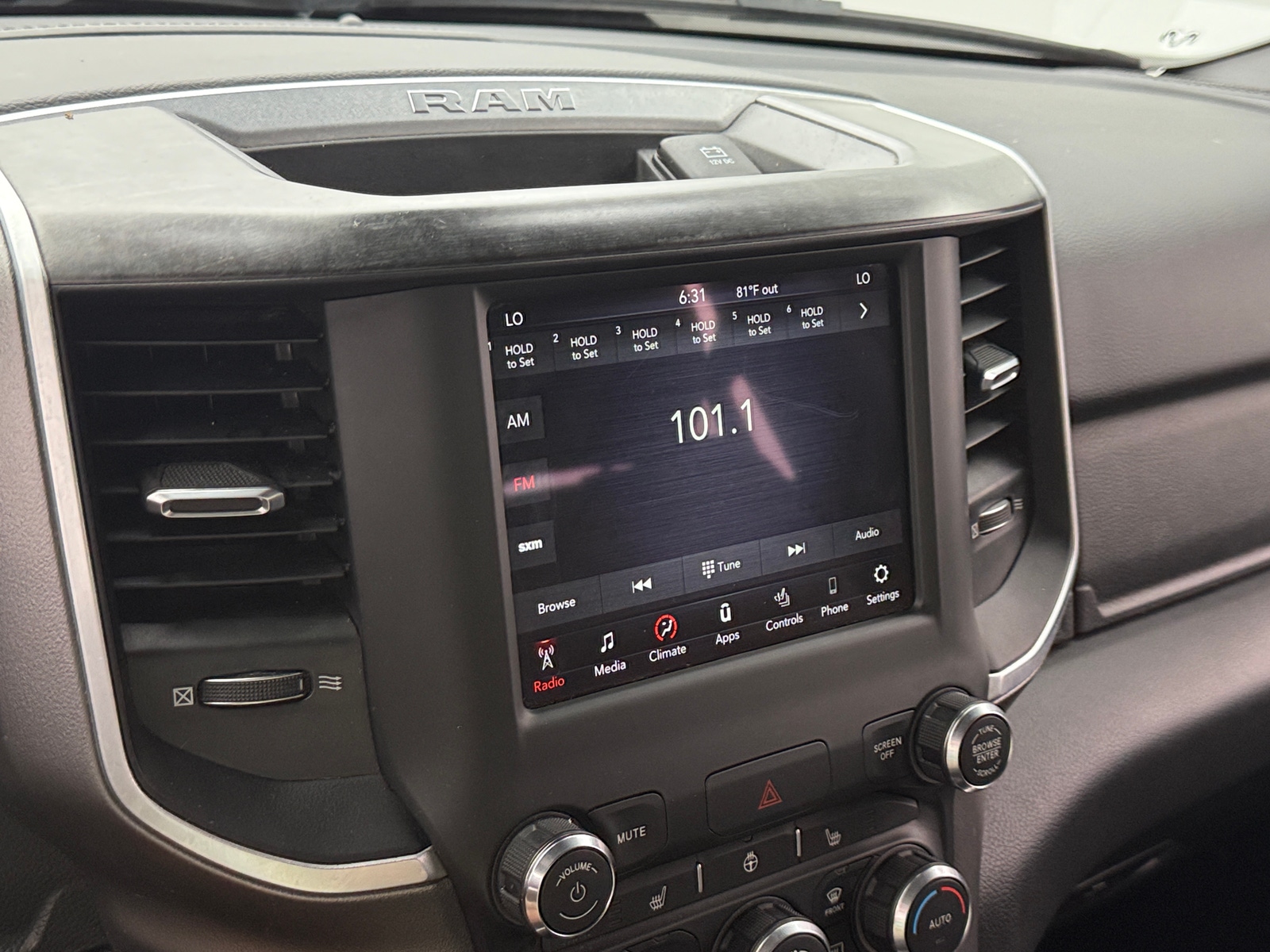 Thumbnail: 2020 RAM 1500 - 4