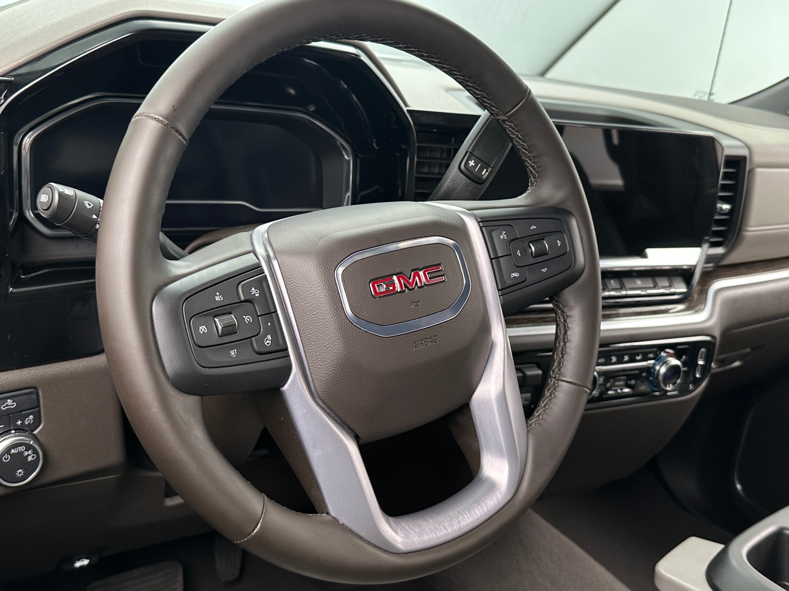 Thumbnail: 2025 GMC Sierra 1500 - 5
