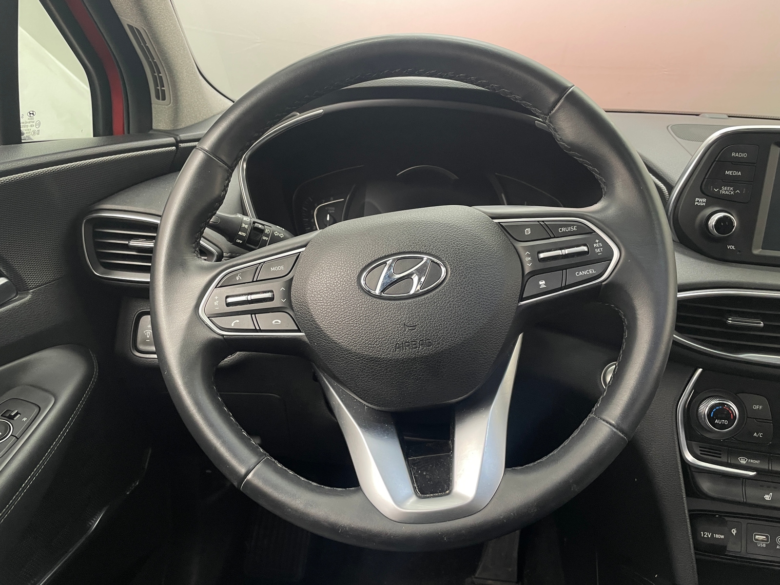 Thumbnail: 2020 Hyundai Santa Fe - 4
