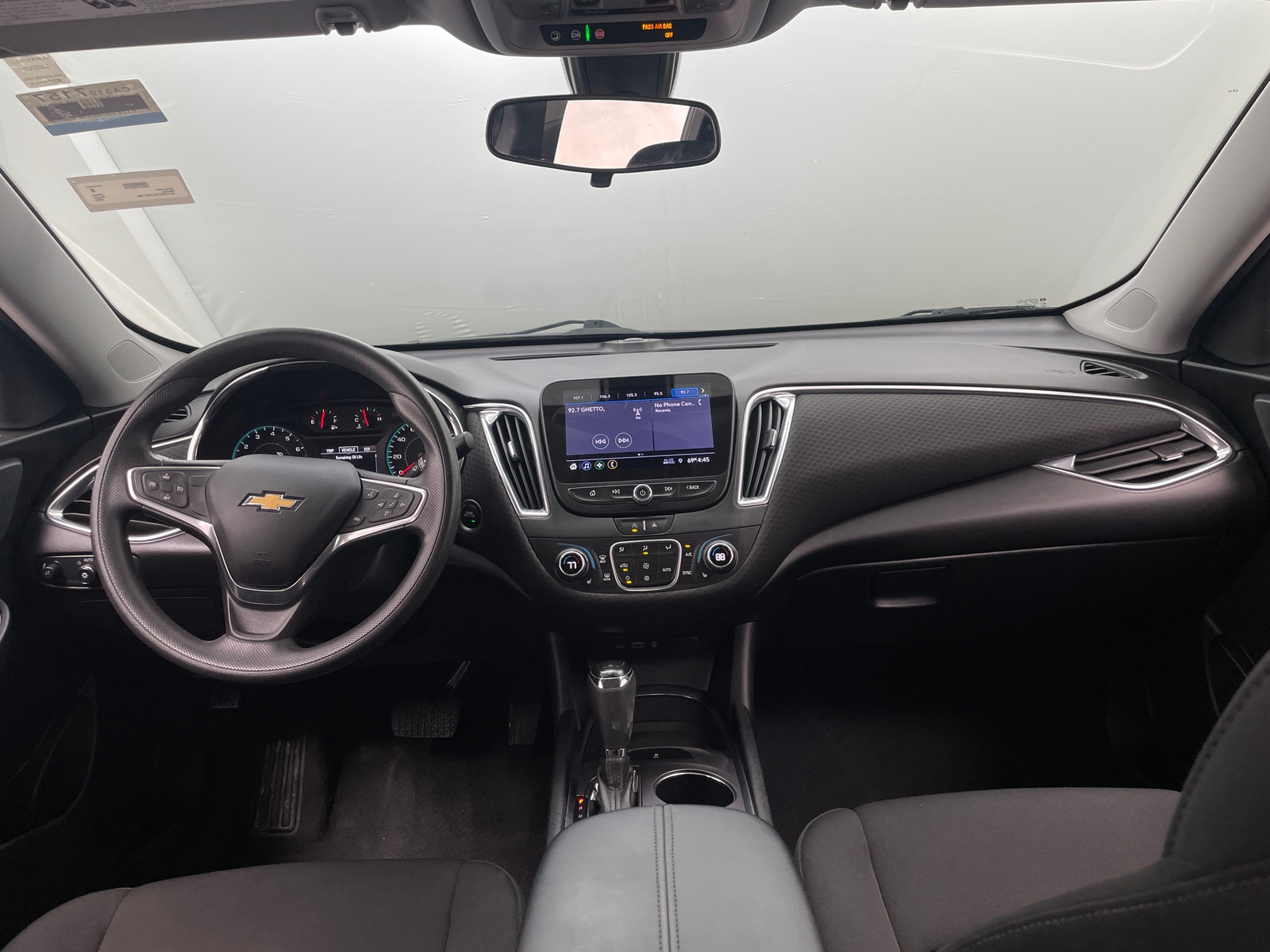 Thumbnail: 2020 Chevrolet Malibu - 3