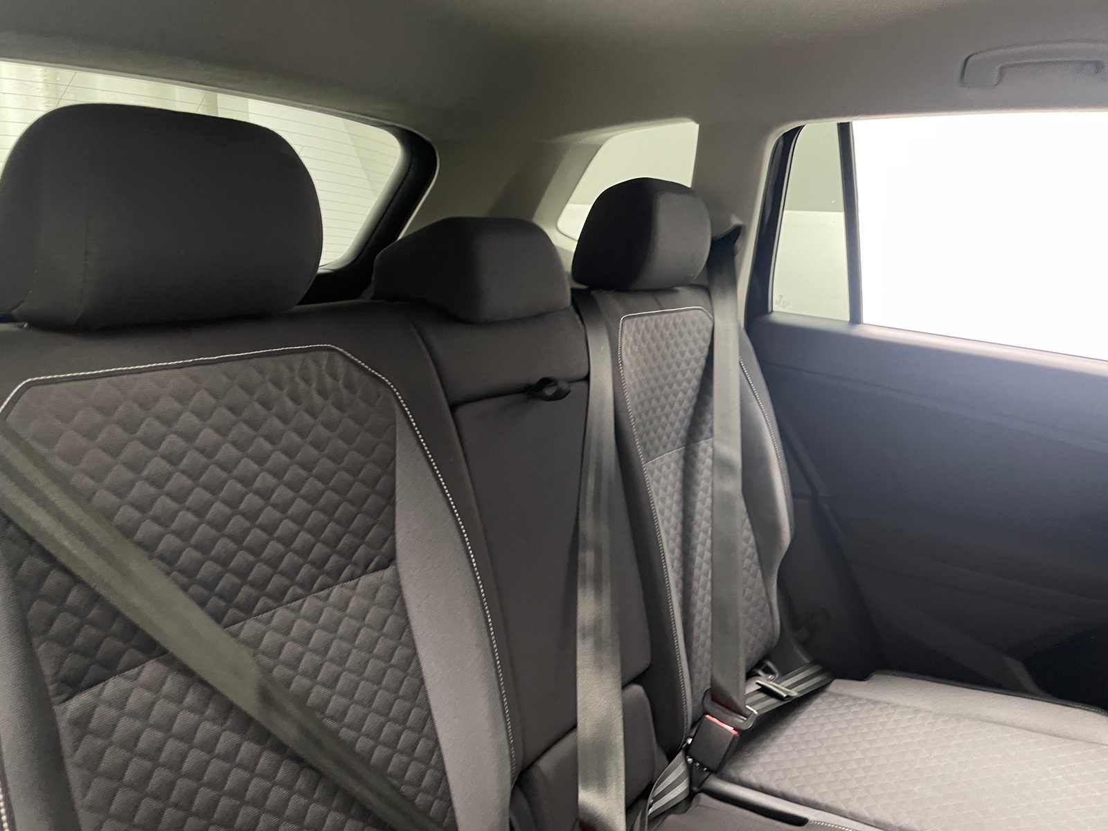 Thumbnail: 2021 Volkswagen Tiguan - 6