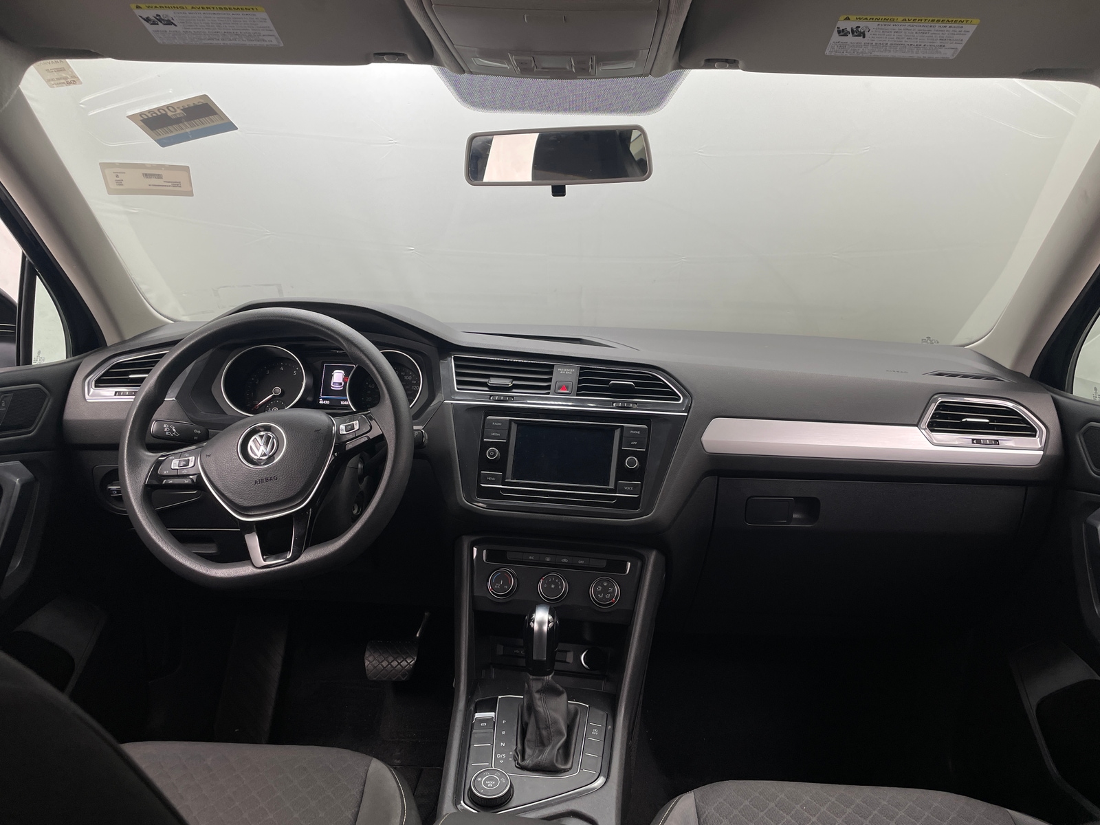 Thumbnail: 2021 Volkswagen Tiguan - 3