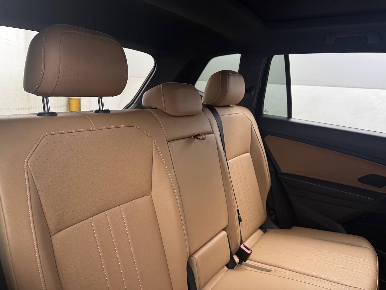 Thumbnail: 2022 Volkswagen Tiguan - 5