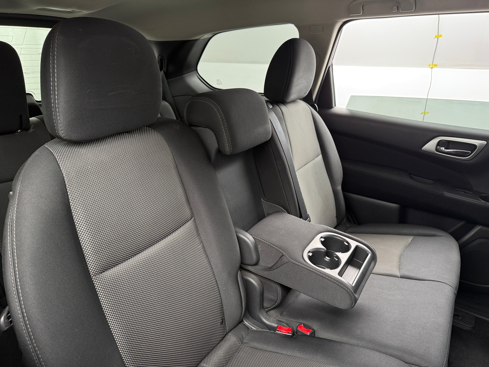 Thumbnail: 2017 Nissan Pathfinder - 6