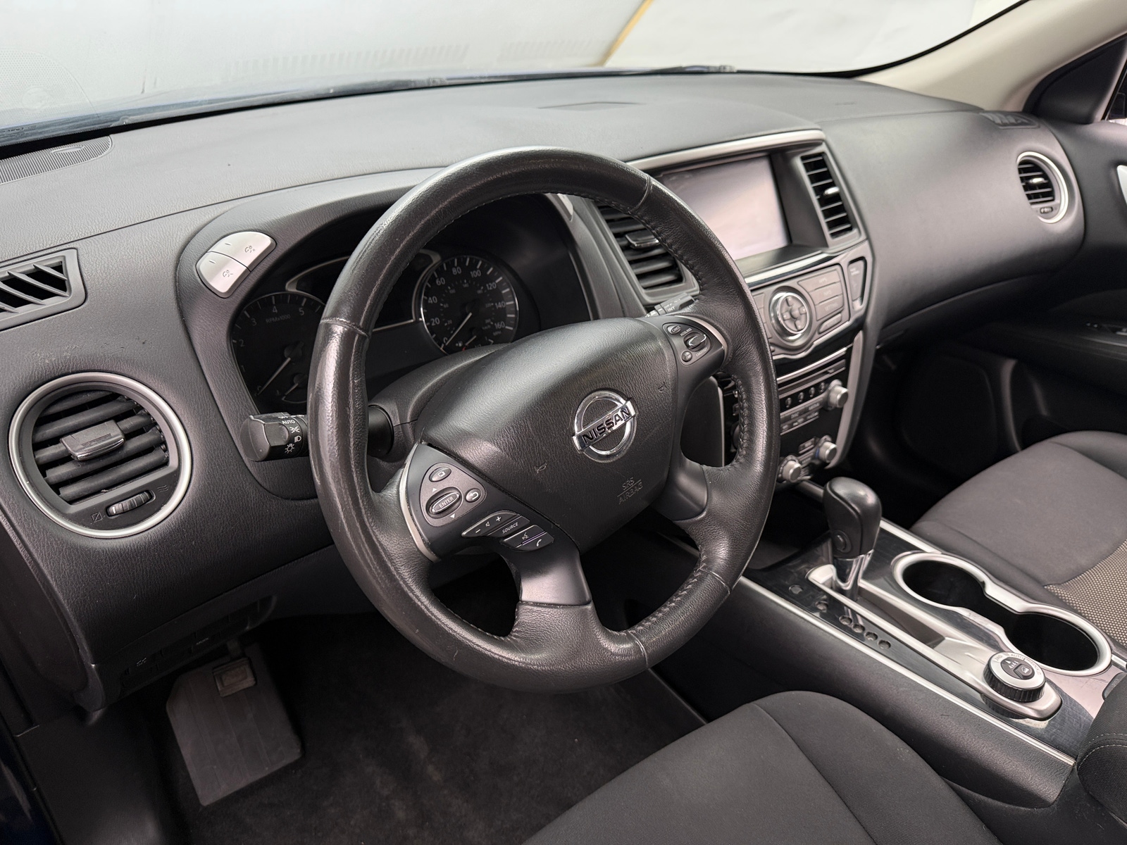 Thumbnail: 2017 Nissan Pathfinder - 5