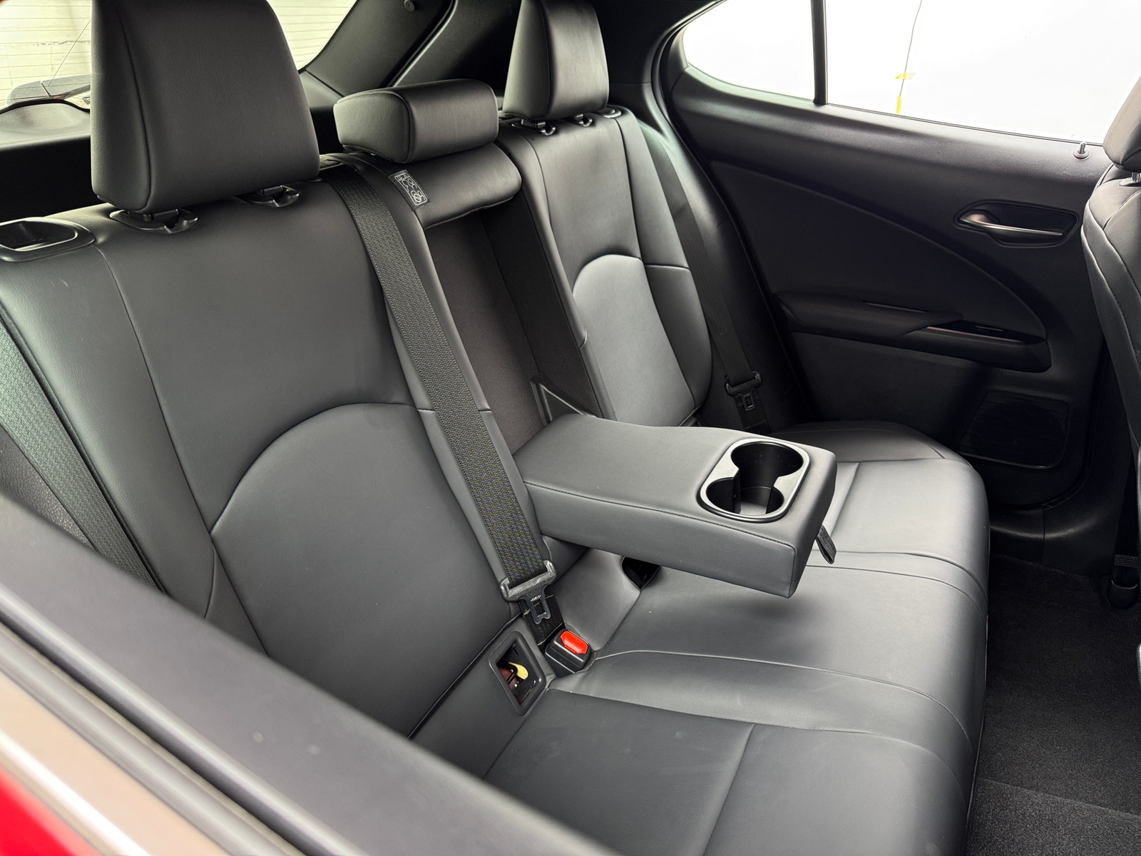 Thumbnail: 2022 Lexus UX - 5