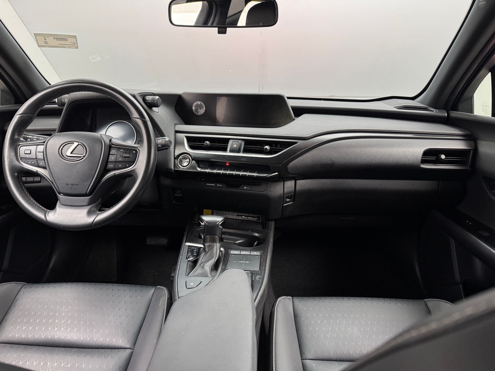 Thumbnail: 2022 Lexus UX - 2