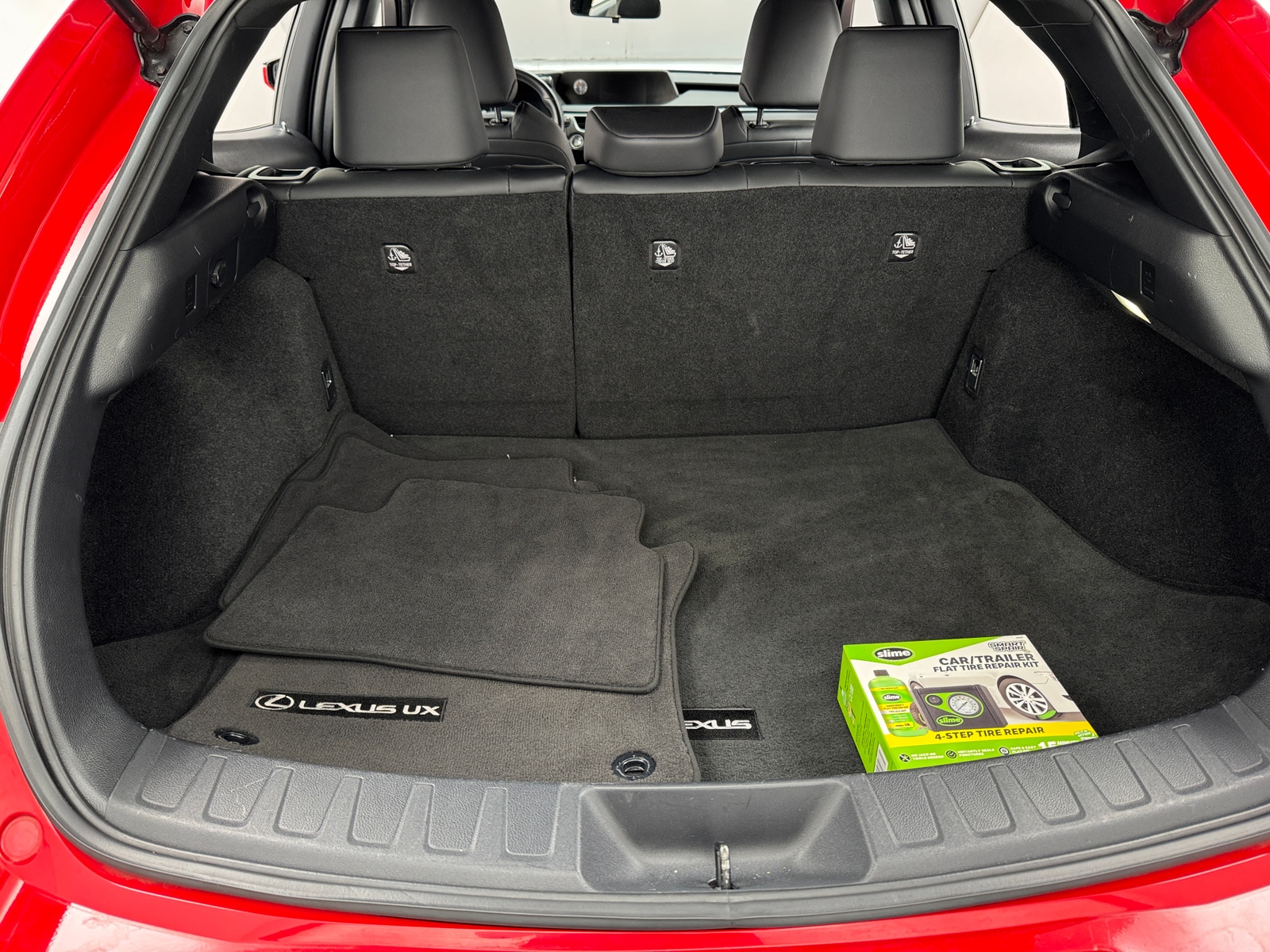 Thumbnail: 2022 Lexus UX - 6