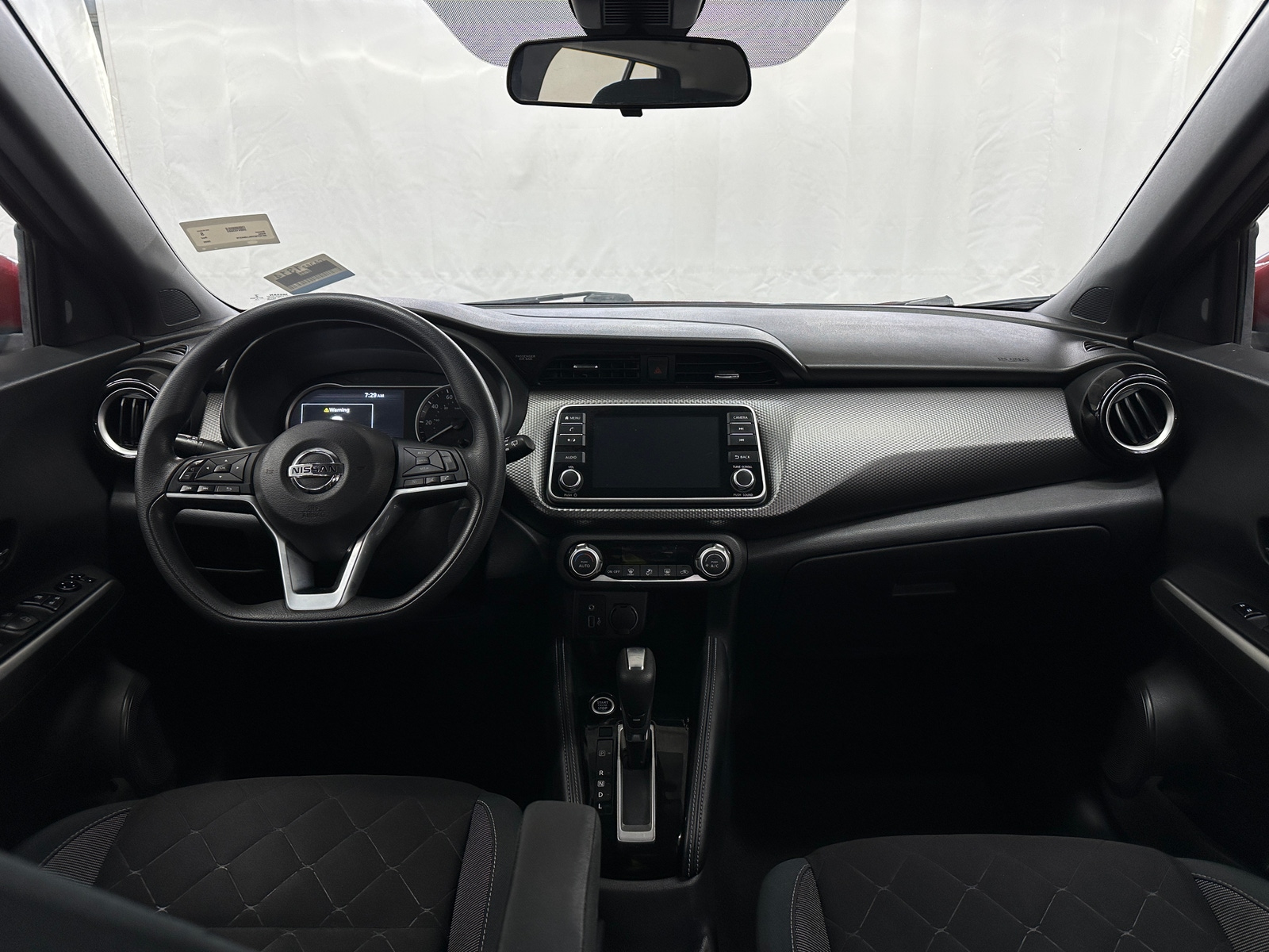 Thumbnail: 2020 Nissan Kicks - 3