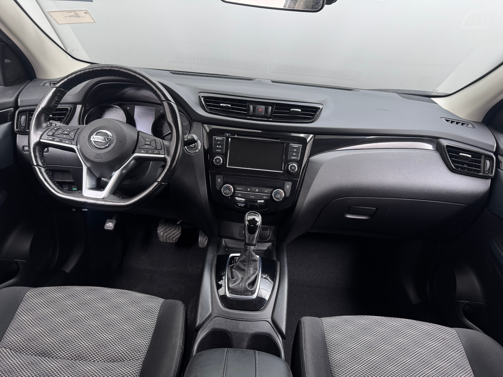 Thumbnail: 2021 Nissan Rogue Sport - 3