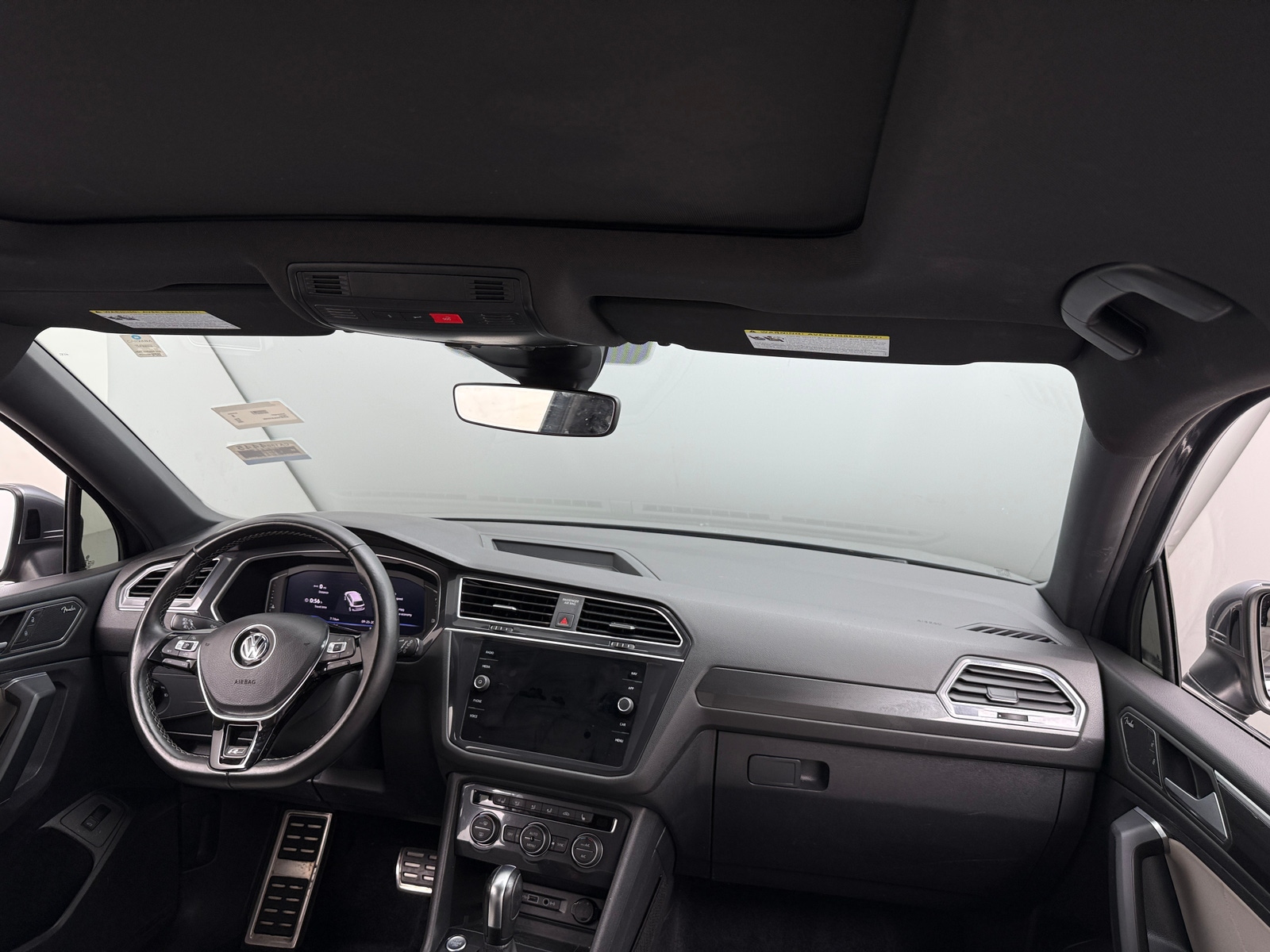 Thumbnail: 2020 Volkswagen Tiguan - 2