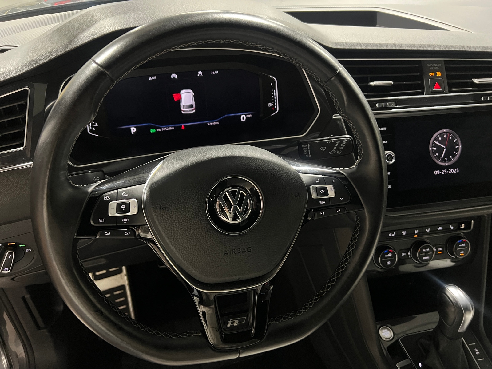 Thumbnail: 2020 Volkswagen Tiguan - 4