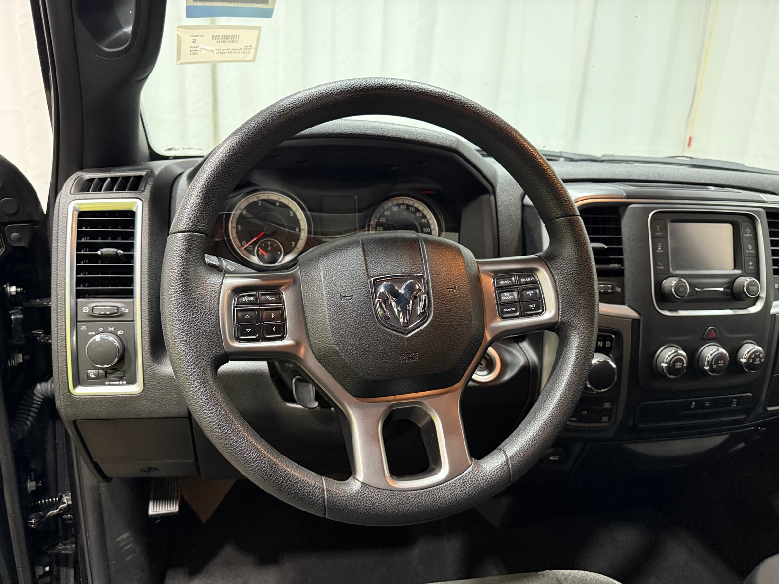 Thumbnail: 2024 RAM 1500 Classic - 5