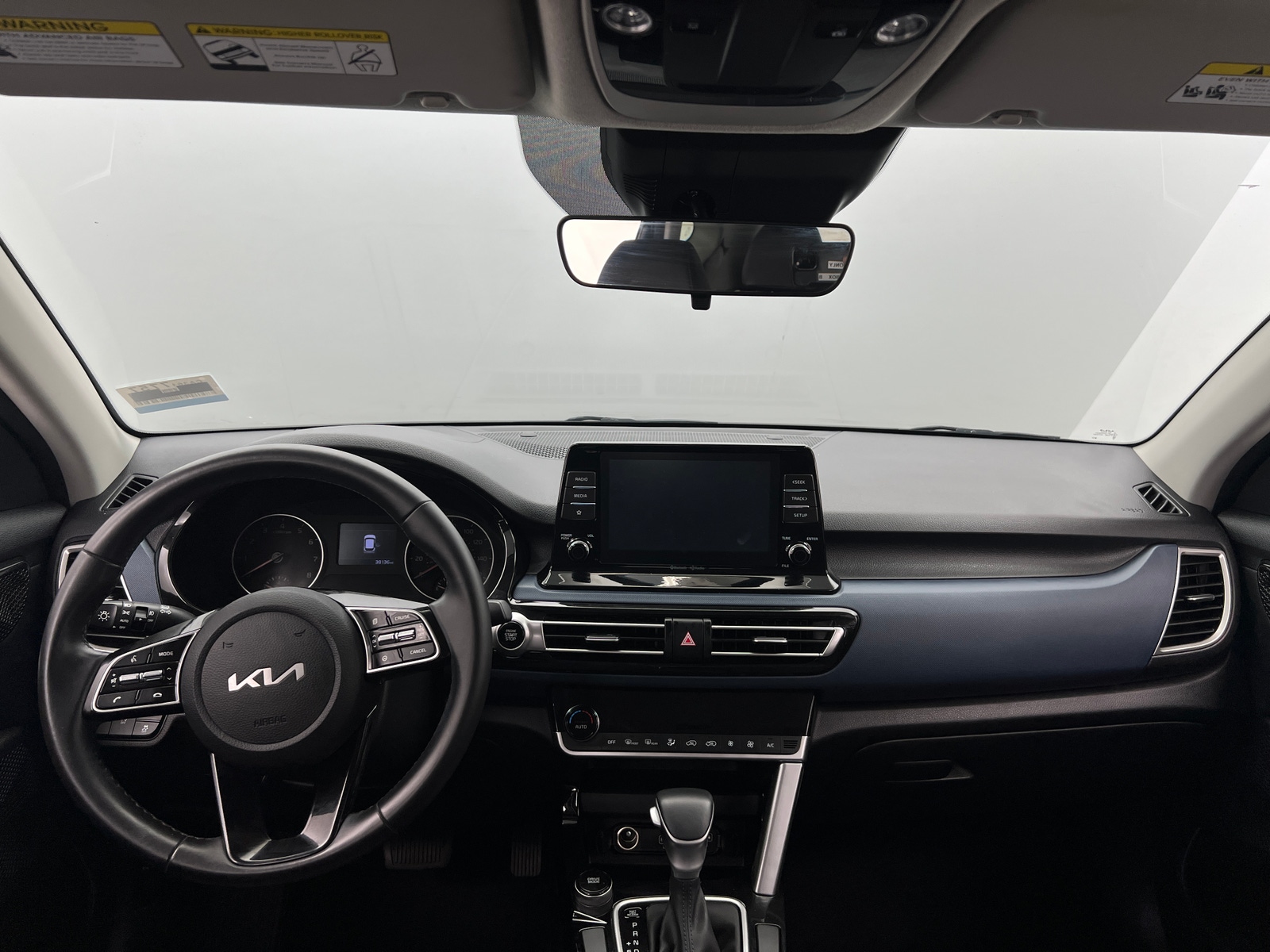 Thumbnail: 2023 Kia Seltos - 2