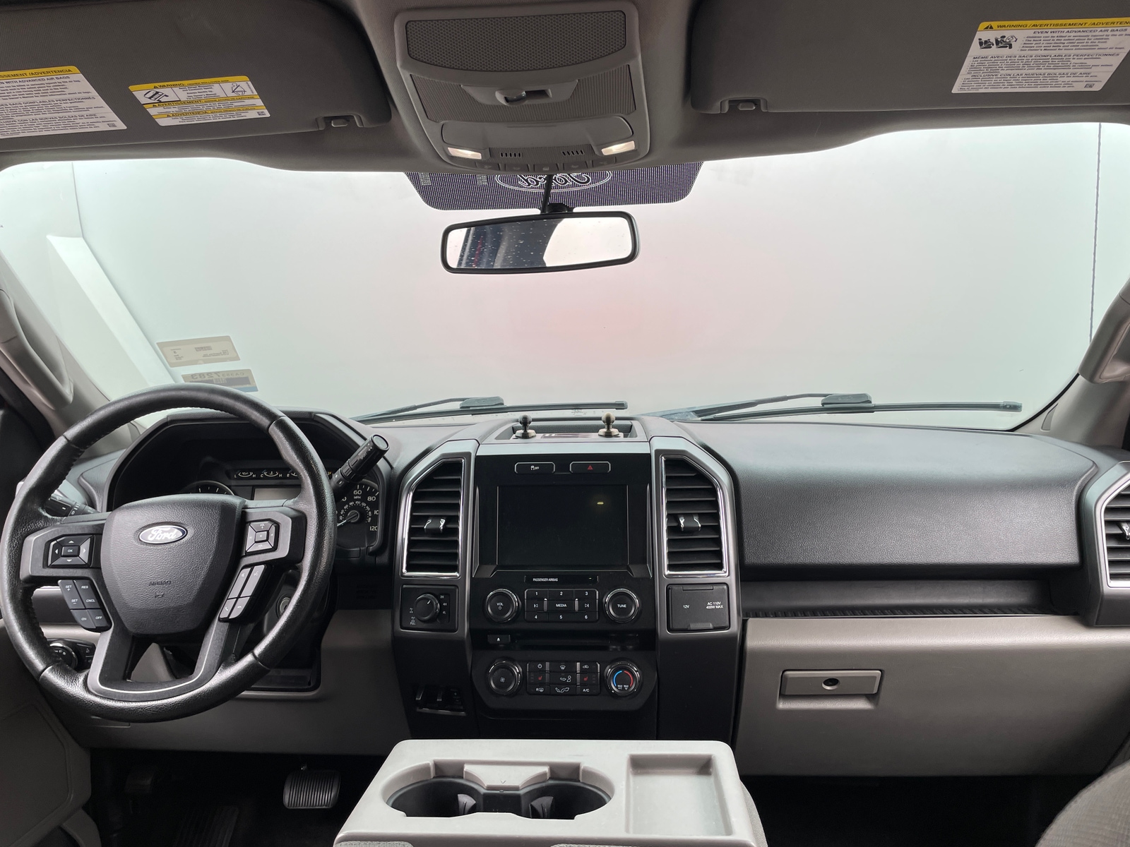Thumbnail: 2016 Ford Econoline - 3