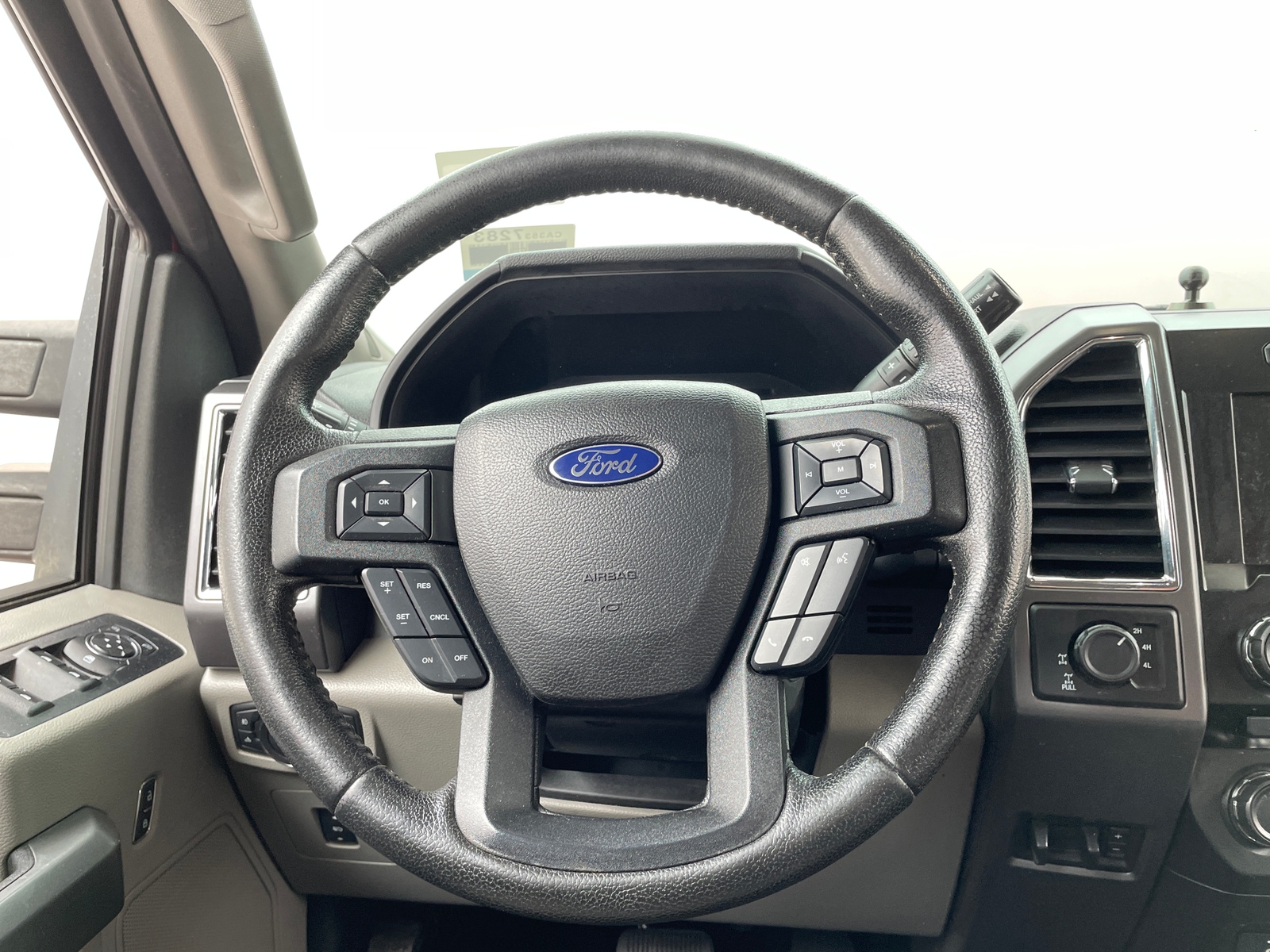 Thumbnail: 2016 Ford Econoline - 5