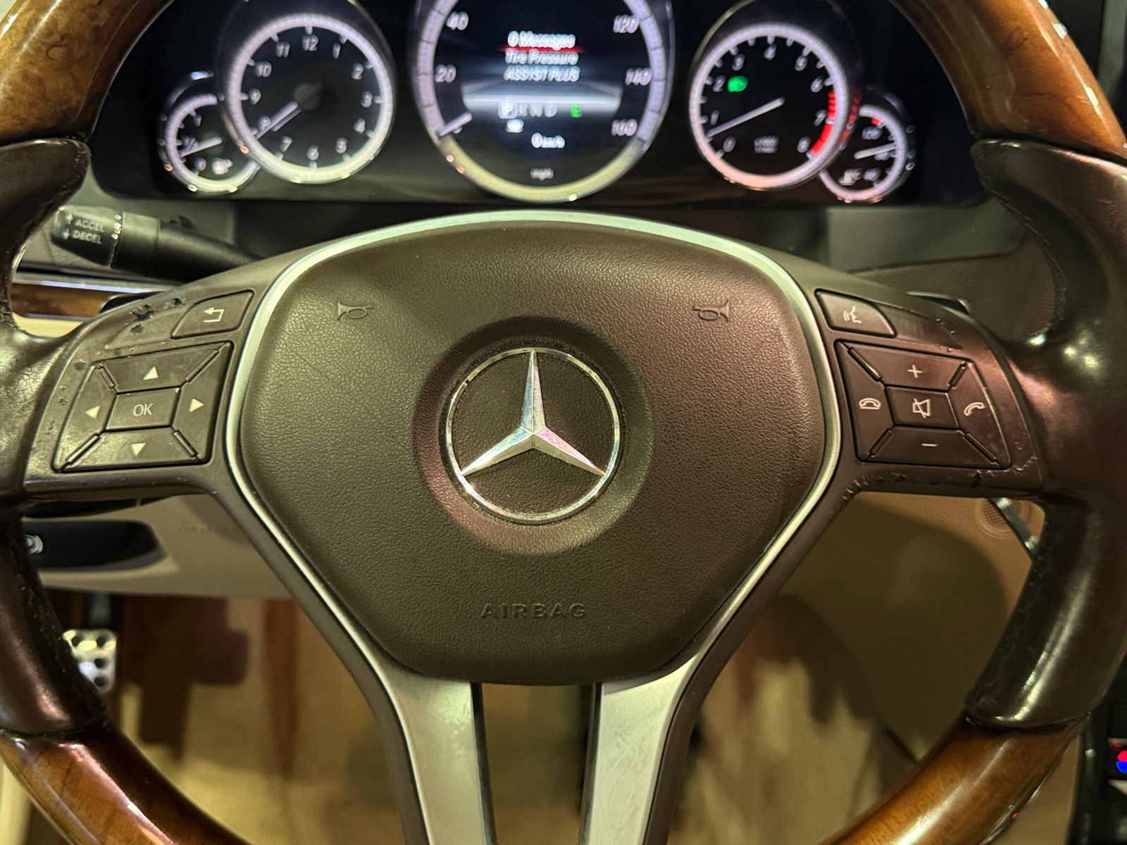 Thumbnail: 2013 Mercedes-Benz E-Class - 4