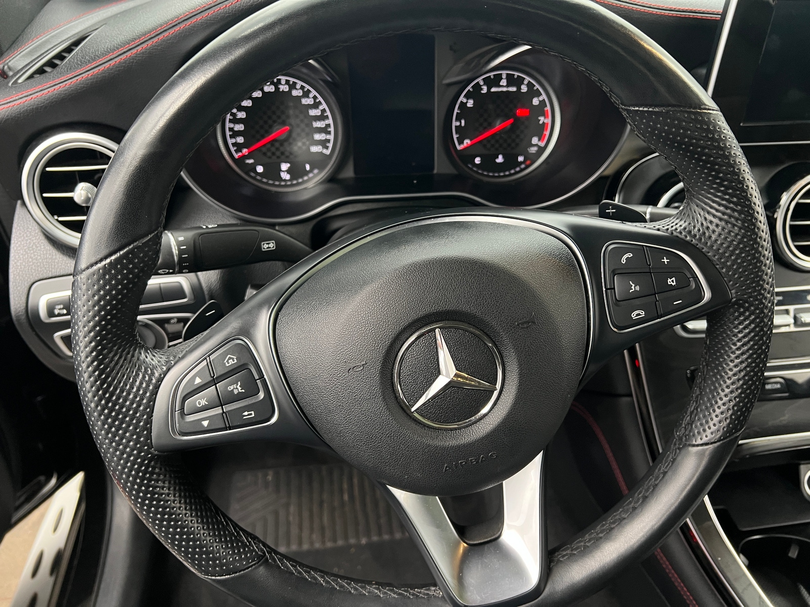 Thumbnail: 2019 Mercedes-Benz GLC - 4
