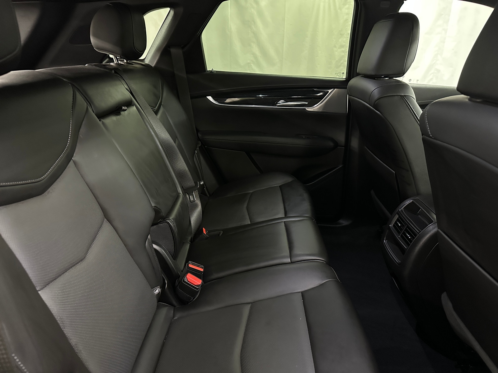 Thumbnail: 2022 Cadillac XT5 - 5
