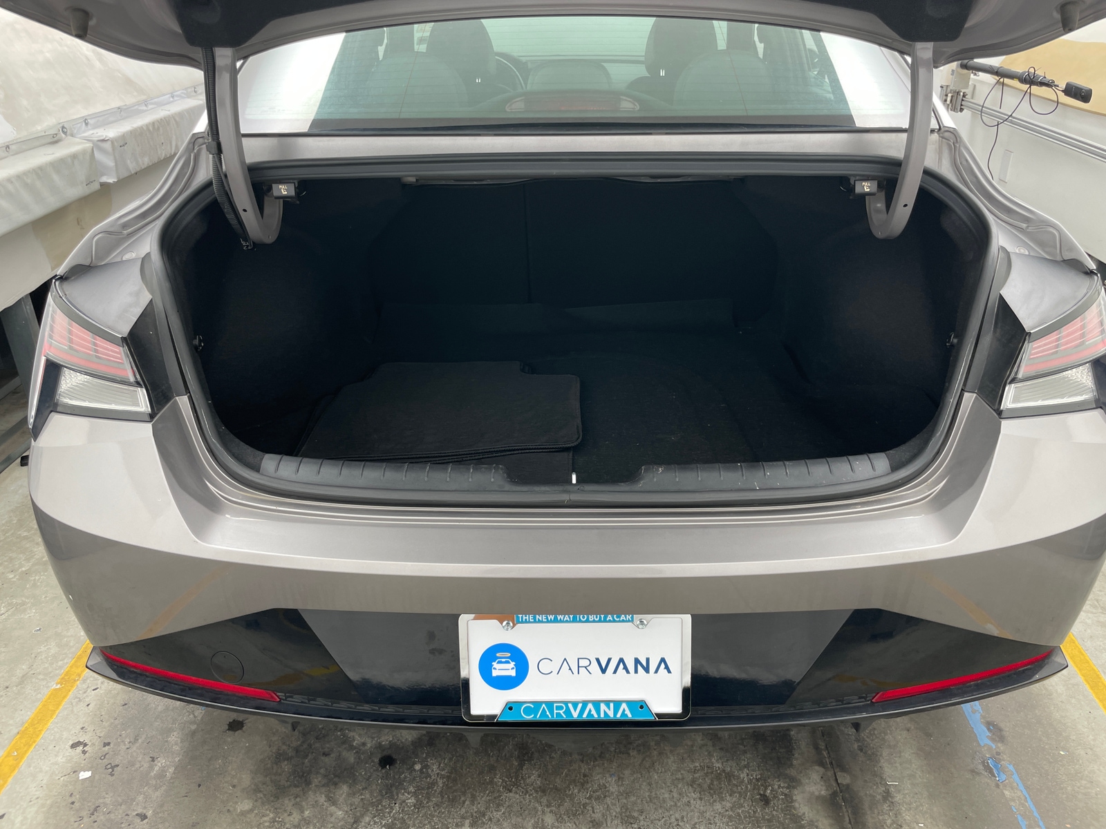 Thumbnail: 2022 Hyundai Elantra - 7