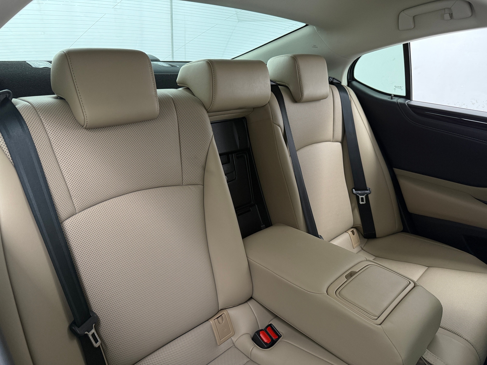 Thumbnail: 2020 Lexus ES - 5