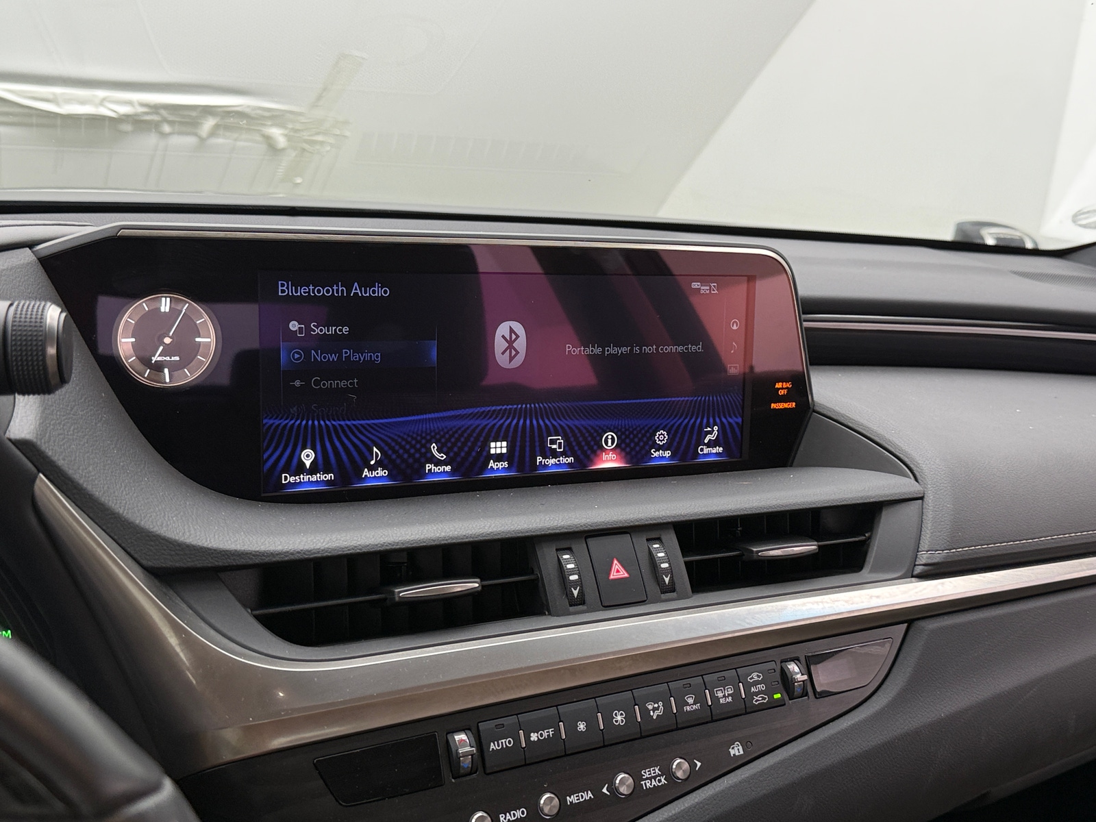 Thumbnail: 2020 Lexus ES - 3