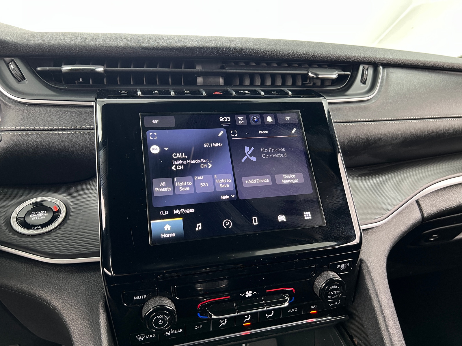 Thumbnail: 2025 Jeep Grand Cherokee L - 4