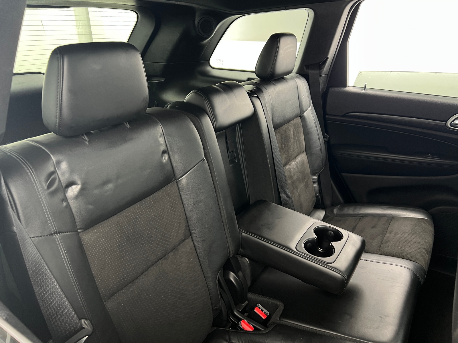 Thumbnail: 2020 Jeep Grand Cherokee - 6